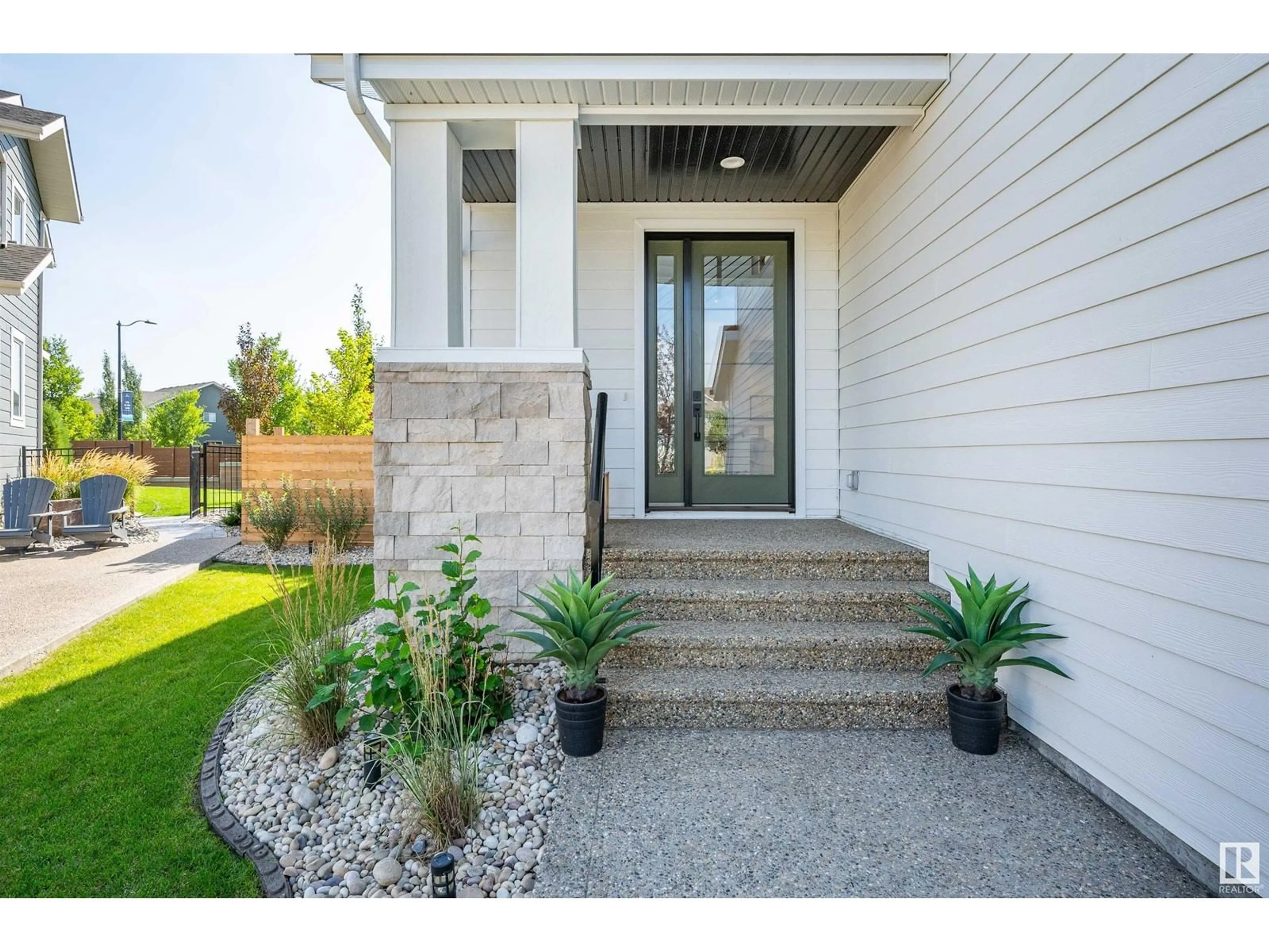 Indoor entryway for 25 JACOBS CL, St. Albert Alberta T8N7S4