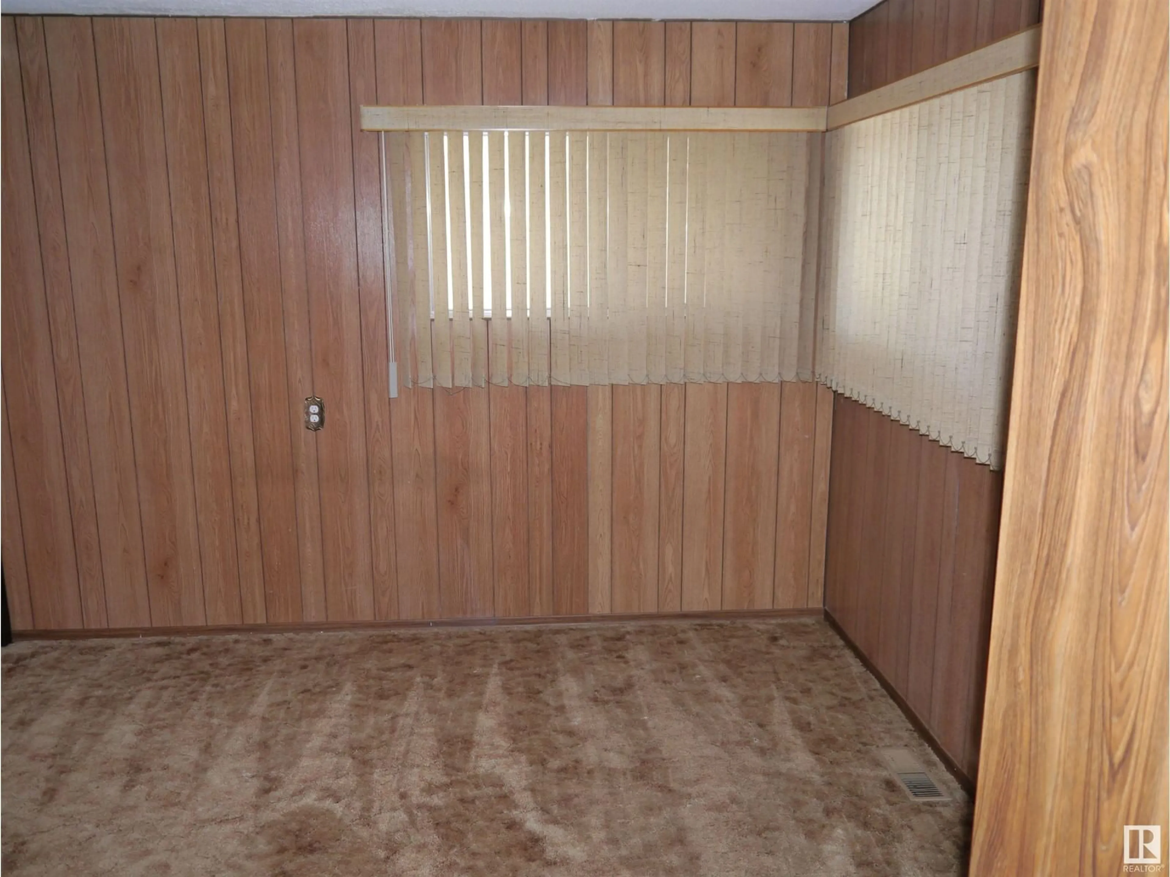 A pic of a room for 4907 & 4911 47 AV, Stony Plain Alberta T7Z1L7