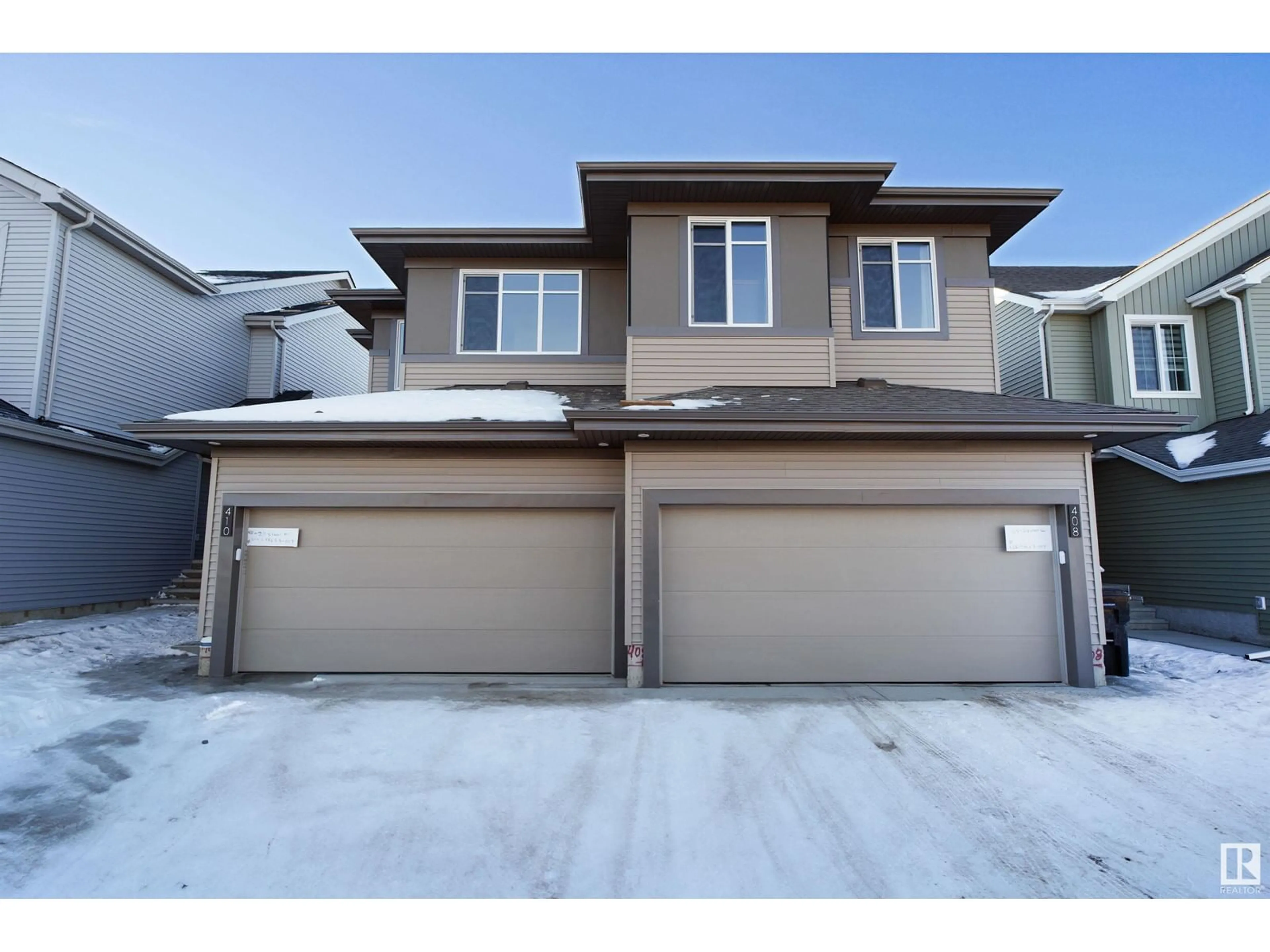 Indoor garage for 410 28 ST SW, Edmonton Alberta T6X3E8