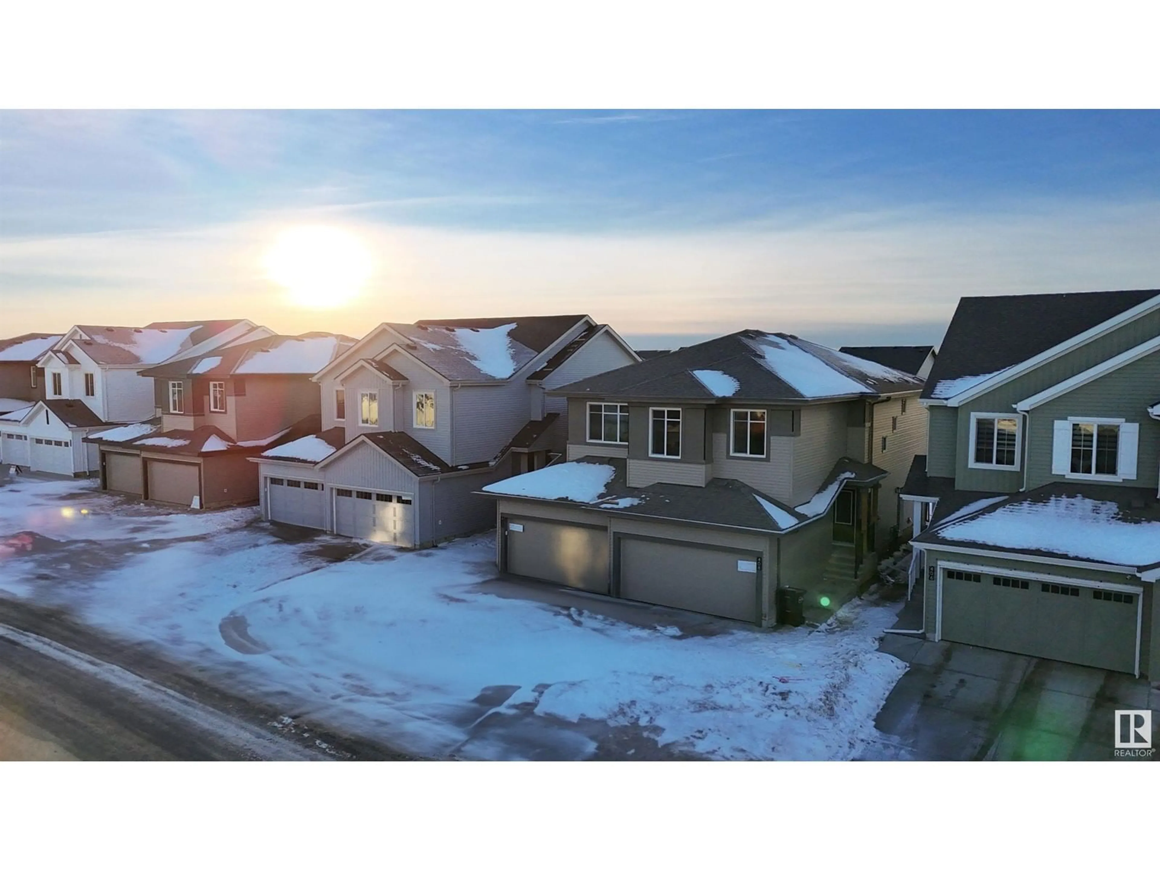 A pic from outside/outdoor area/front of a property/back of a property/a pic from drone, street for 410 28 ST SW, Edmonton Alberta T6X3E8