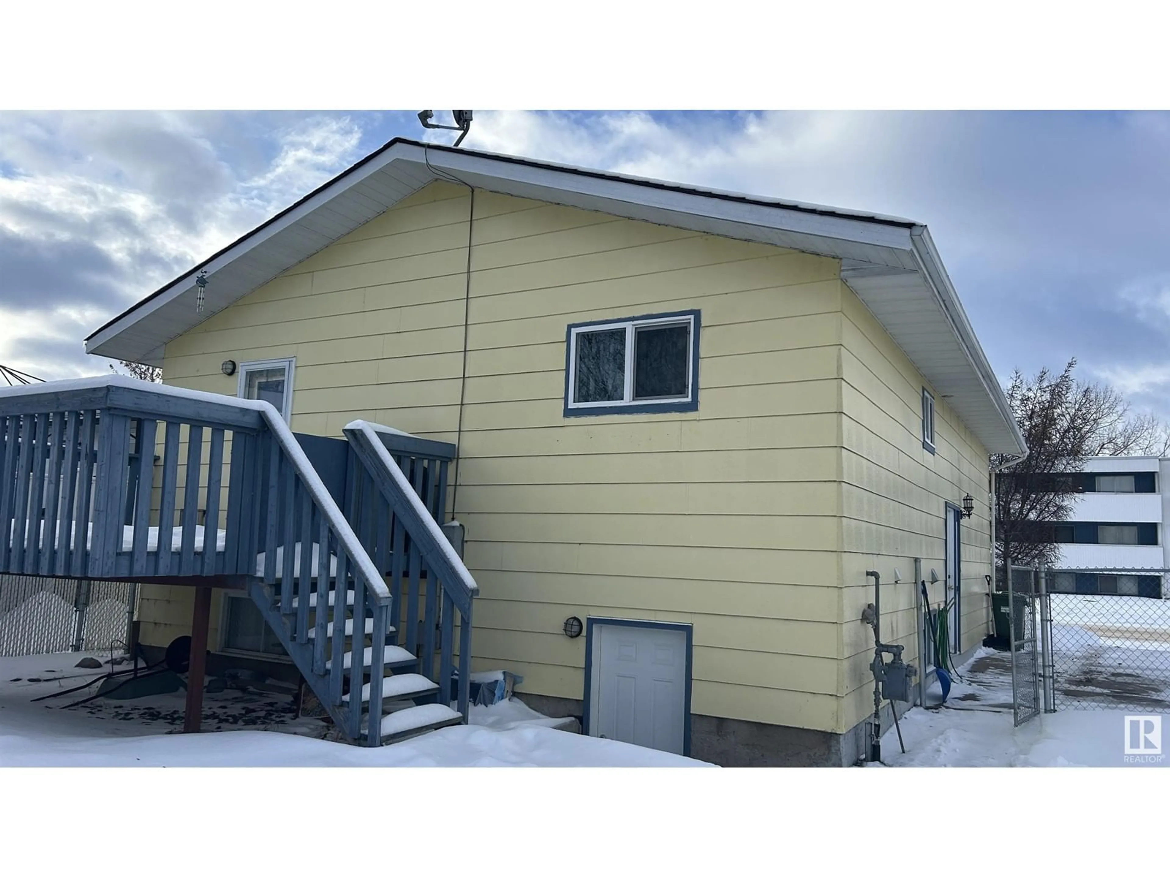 Home with vinyl exterior material, building for 4519 42nd St, Bonnyville Town Alberta T9N1J2