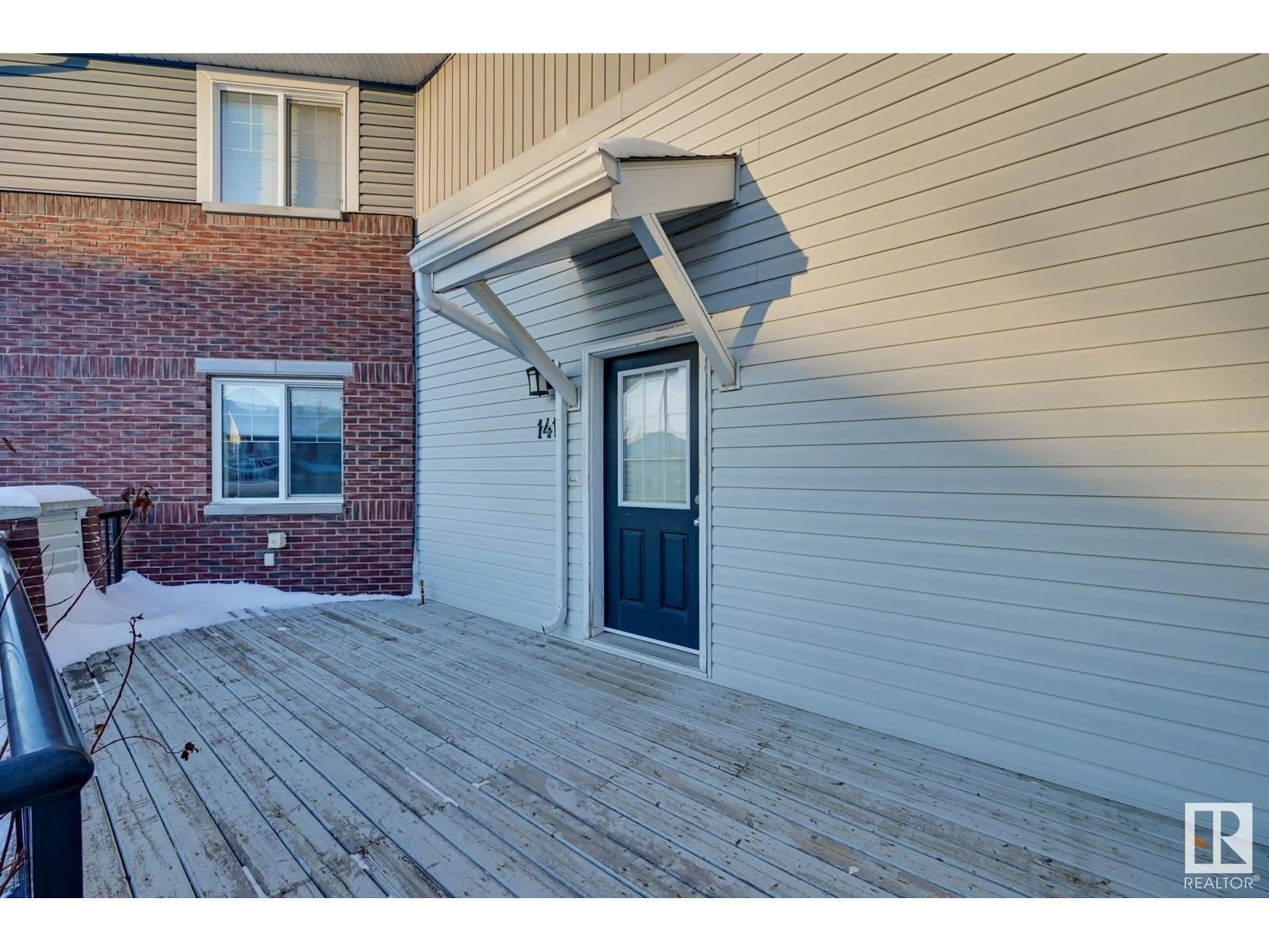 Indoor entryway for #141 2336 ASPEN TR, Sherwood Park Alberta T8H0J1