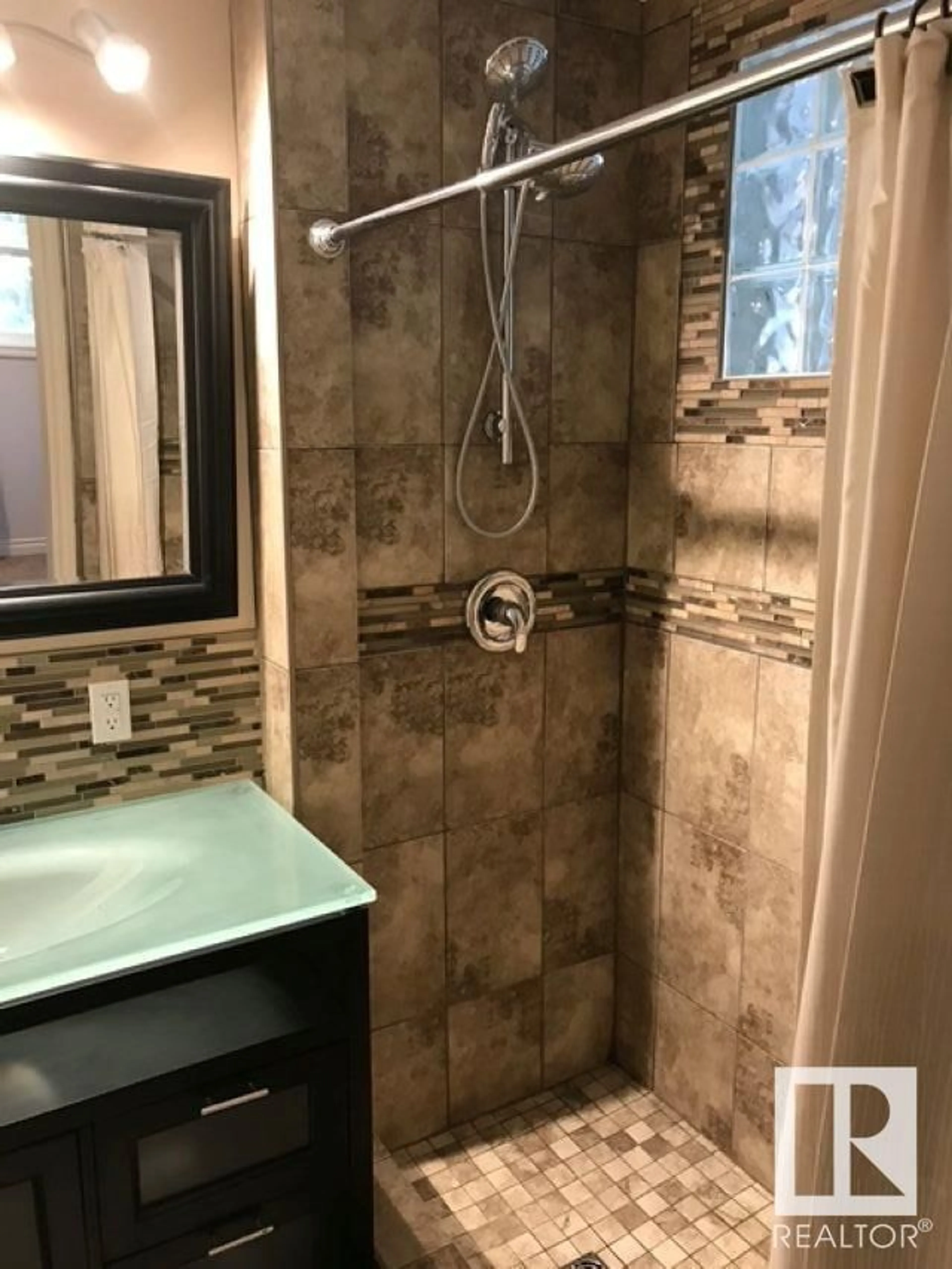 Contemporary bathroom, ceramic/tile floor for 16705 90 AV NW, Edmonton Alberta T5R4W9