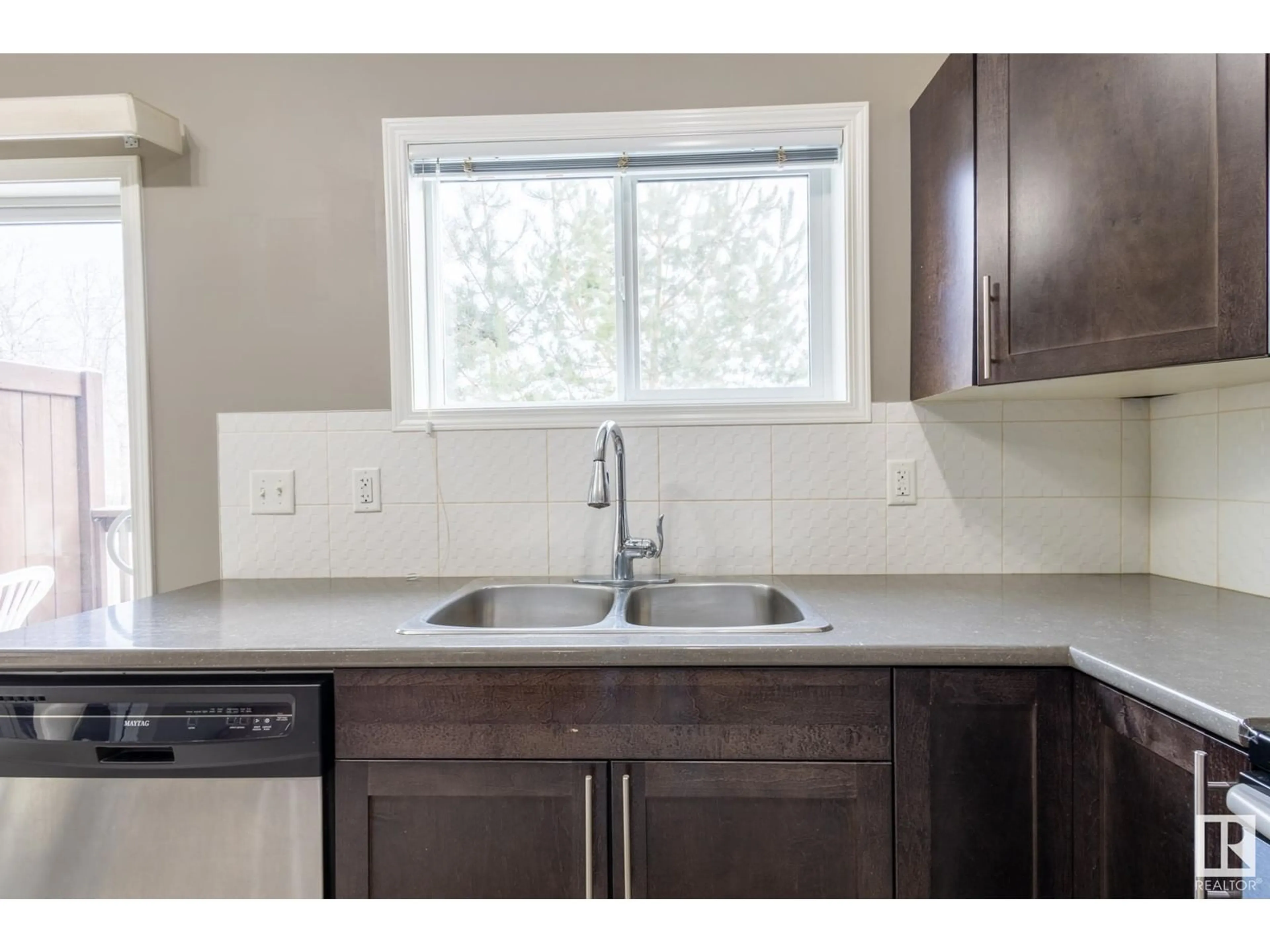 Standard kitchen, ceramic/tile floor for #17 6520 2 AV SW SW, Edmonton Alberta T6X1X4