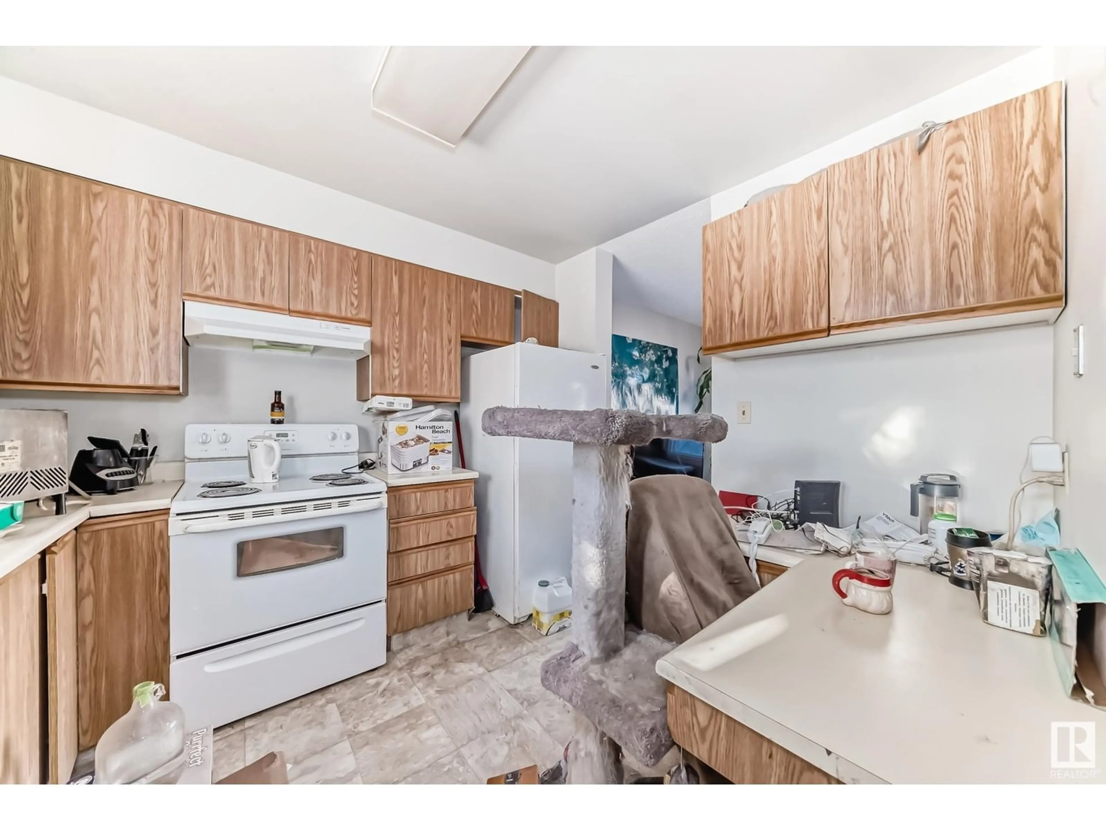 Standard kitchen, unknown for #55 1415 62 ST NW, Edmonton Alberta T6L4K1