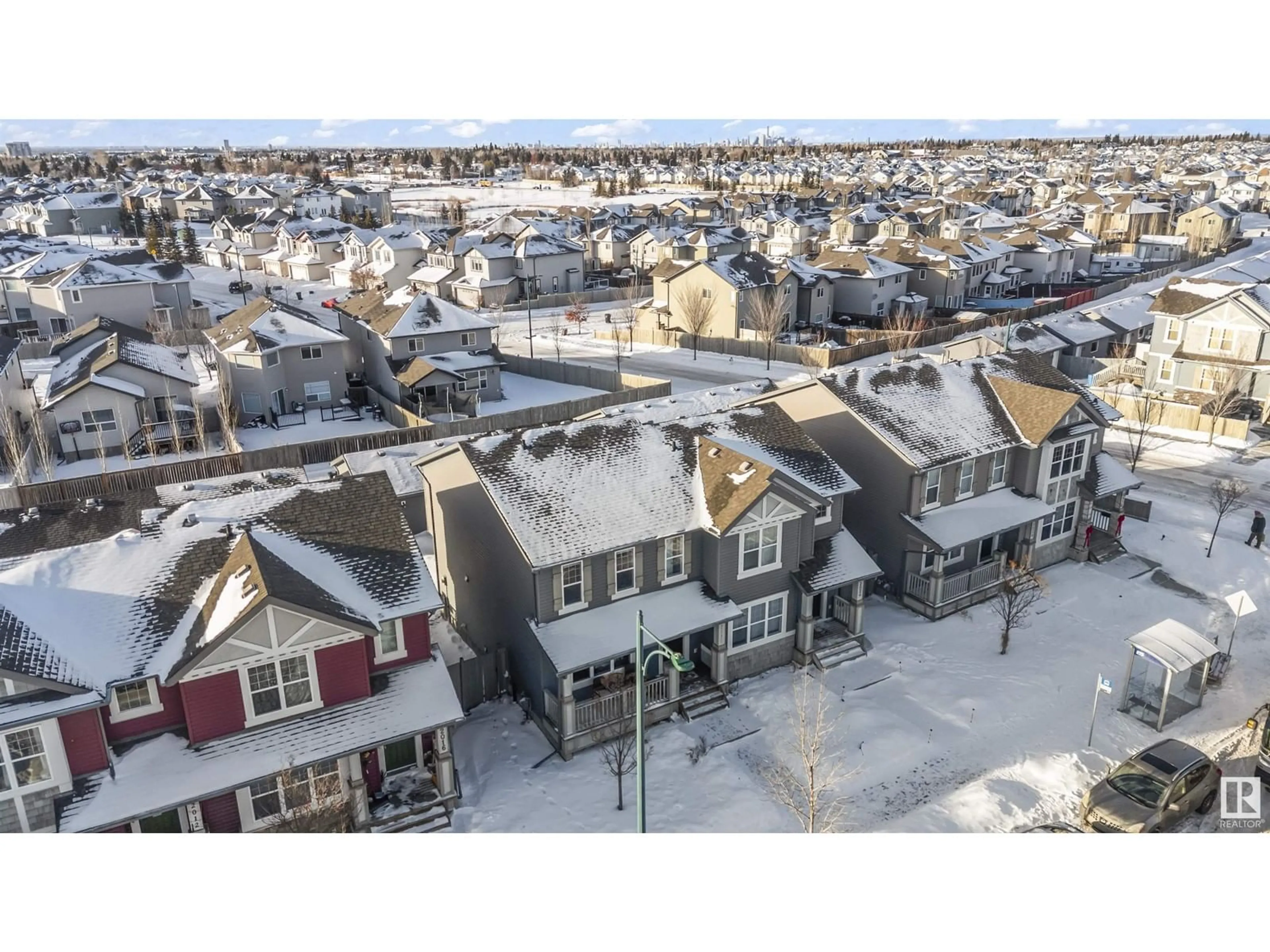 A pic from outside/outdoor area/front of a property/back of a property/a pic from drone, street for 2020 32 ST NW, Edmonton Alberta T6T0K4