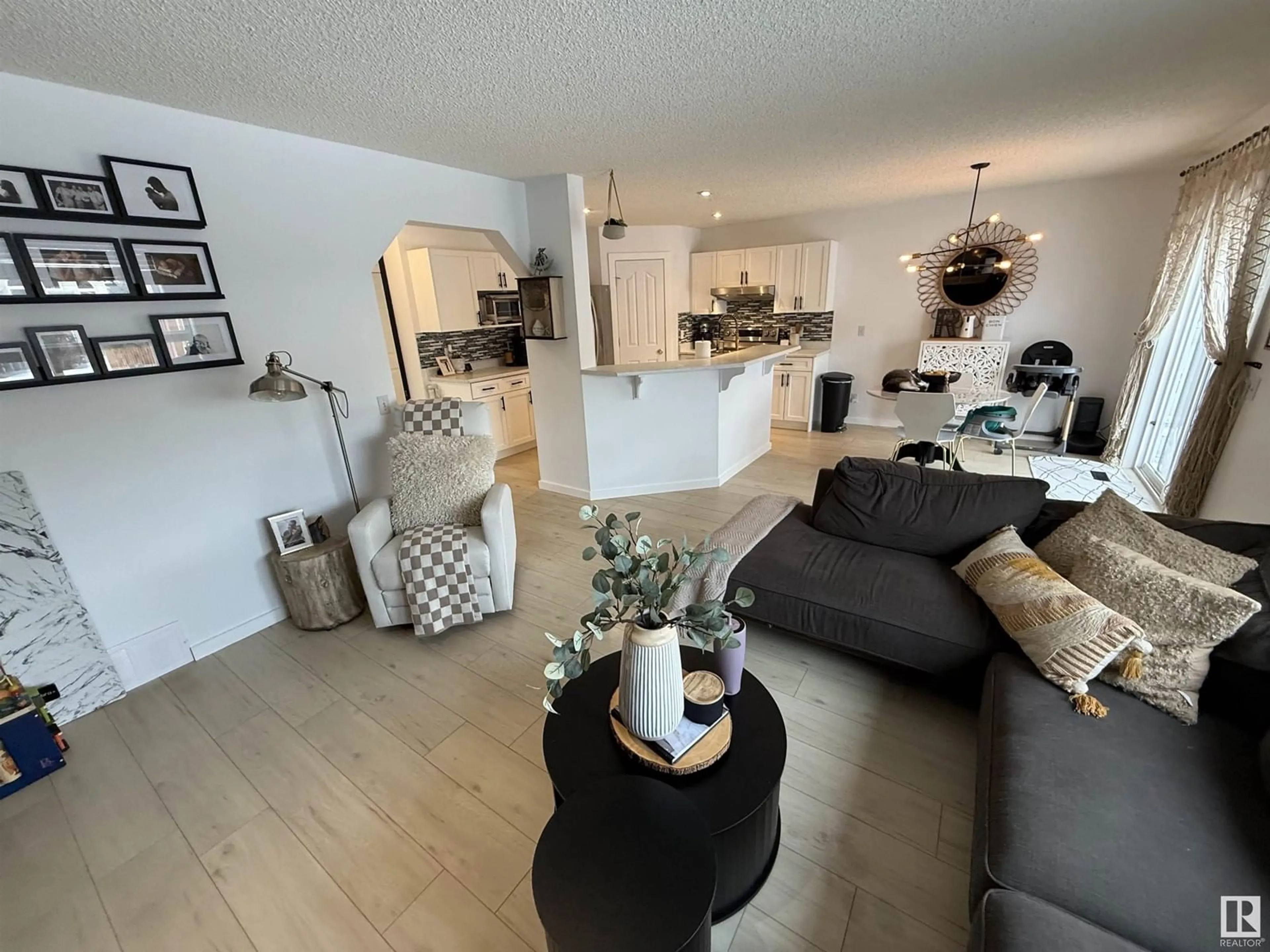 Living room with furniture, unknown for 19040 47 AV NW, Edmonton Alberta T6M2V6