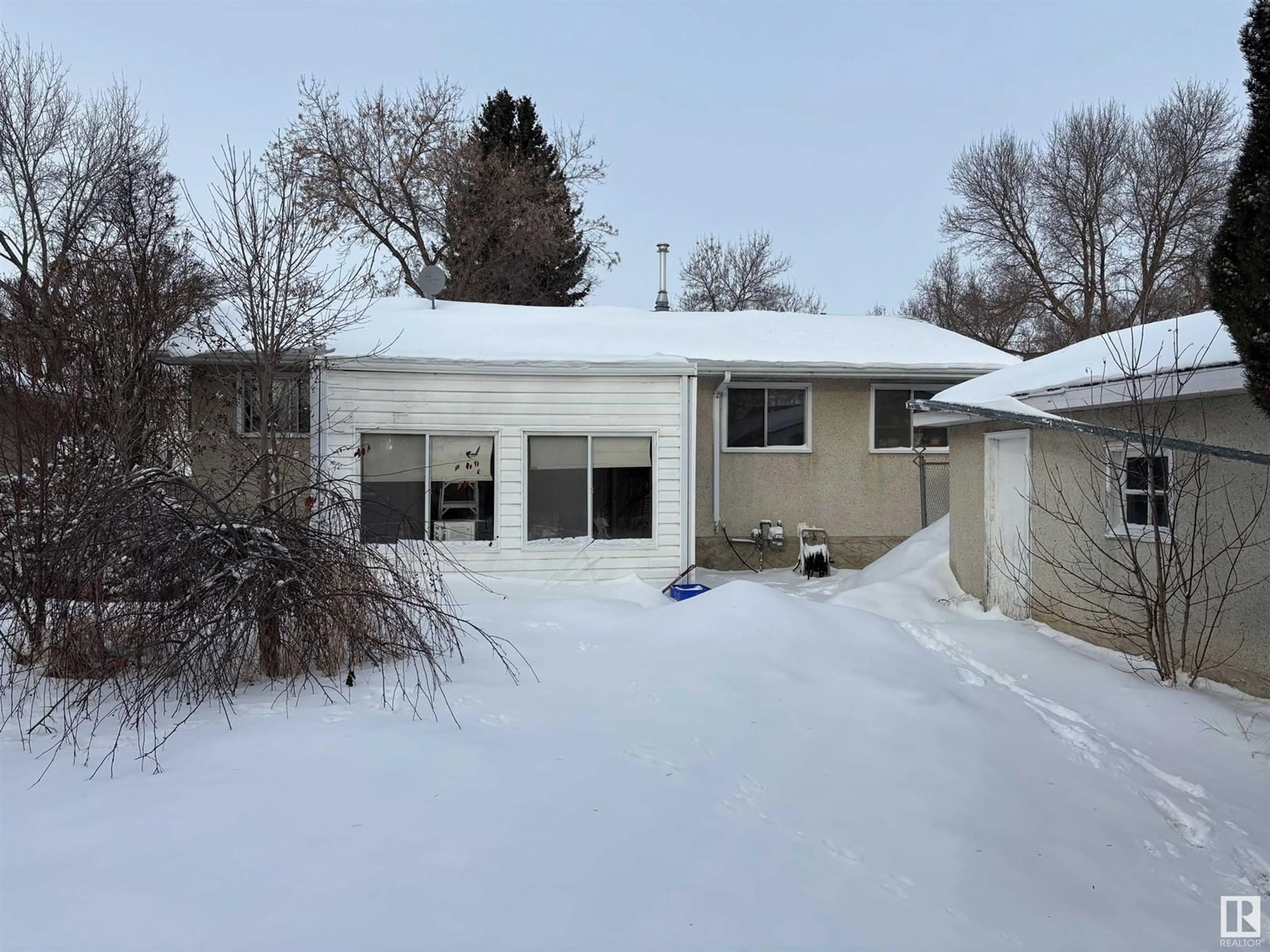 Unknown for 6011 146 AV NW, Edmonton Alberta T5A1S9