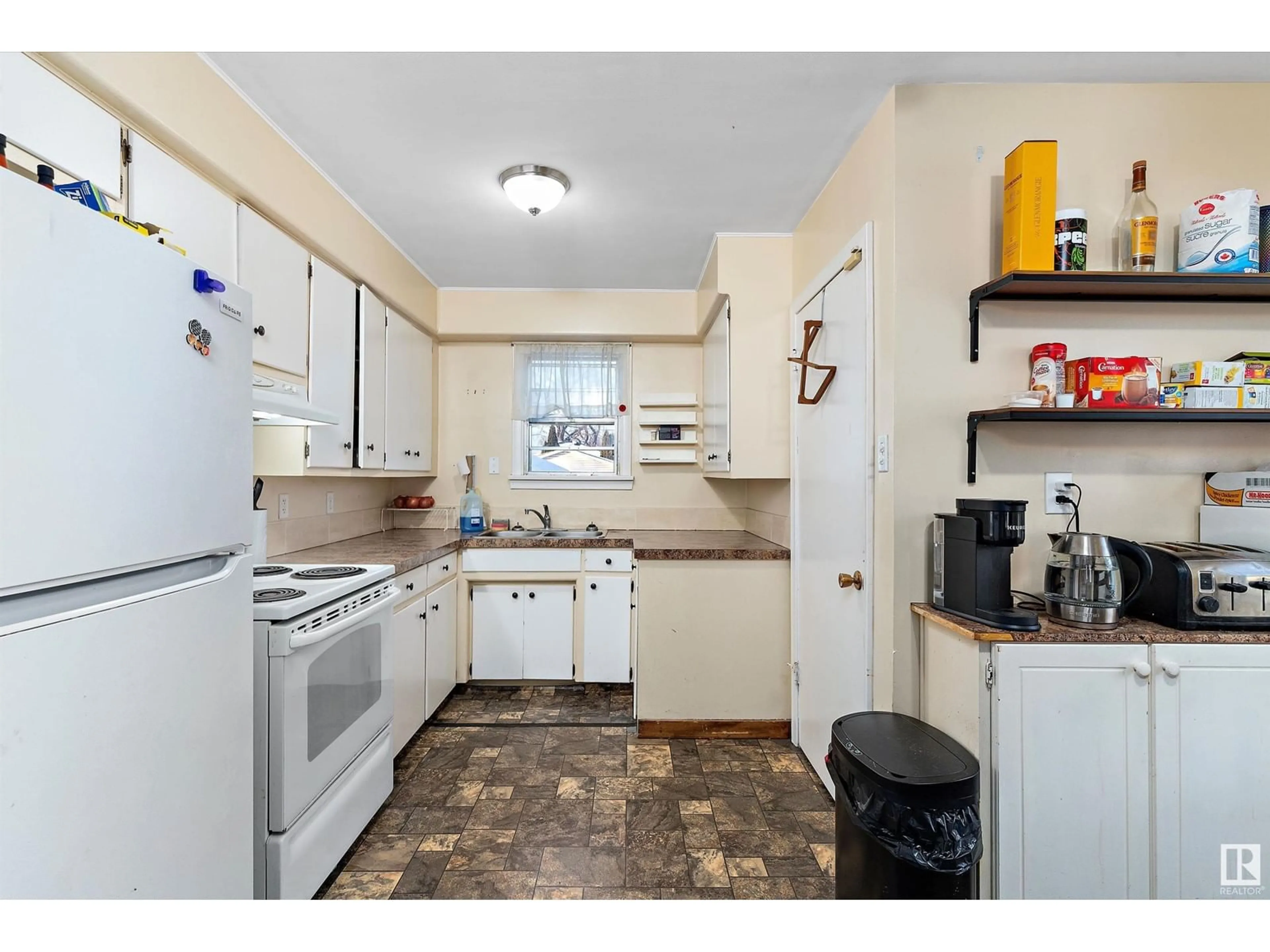 Standard kitchen, unknown for 9736 63 AV NW, Edmonton Alberta T6E0G6