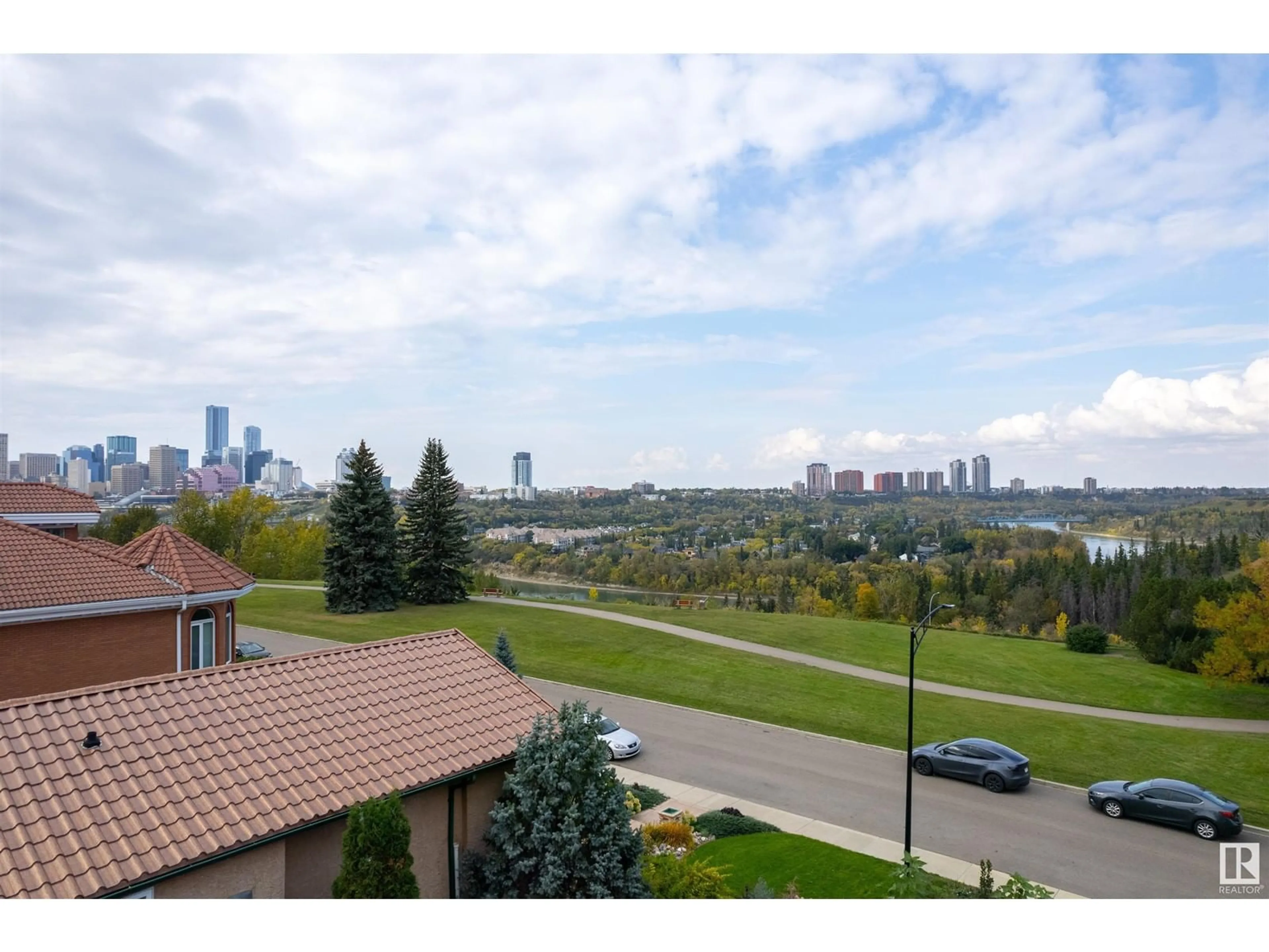 A pic from outside/outdoor area/front of a property/back of a property/a pic from drone, city buildings view from balcony for 8739 STRATHEARN CR NW, Edmonton Alberta T6C4C5