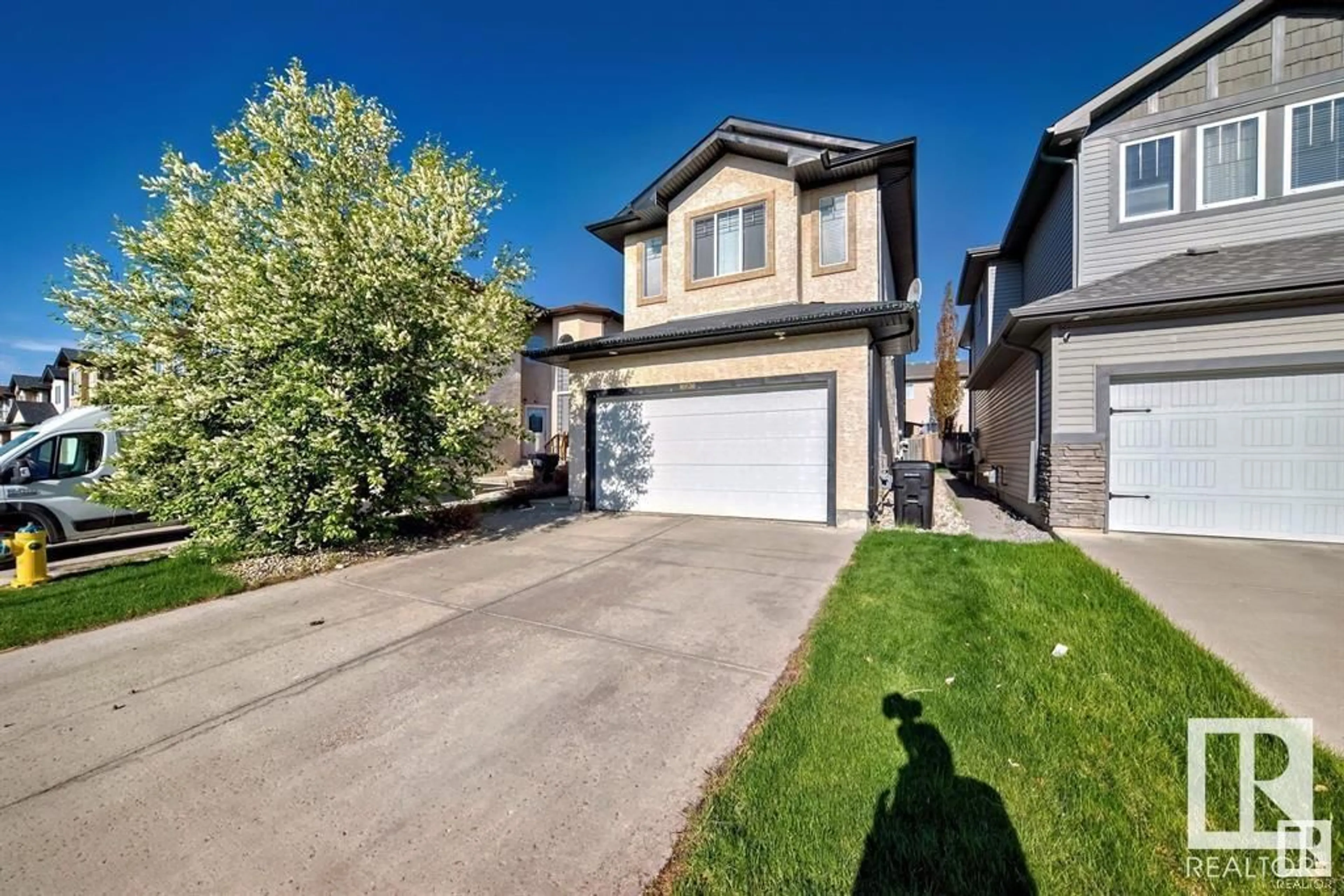 A pic from outside/outdoor area/front of a property/back of a property/a pic from drone, street for 16836 54 ST NW, Edmonton Alberta T5Y0P5