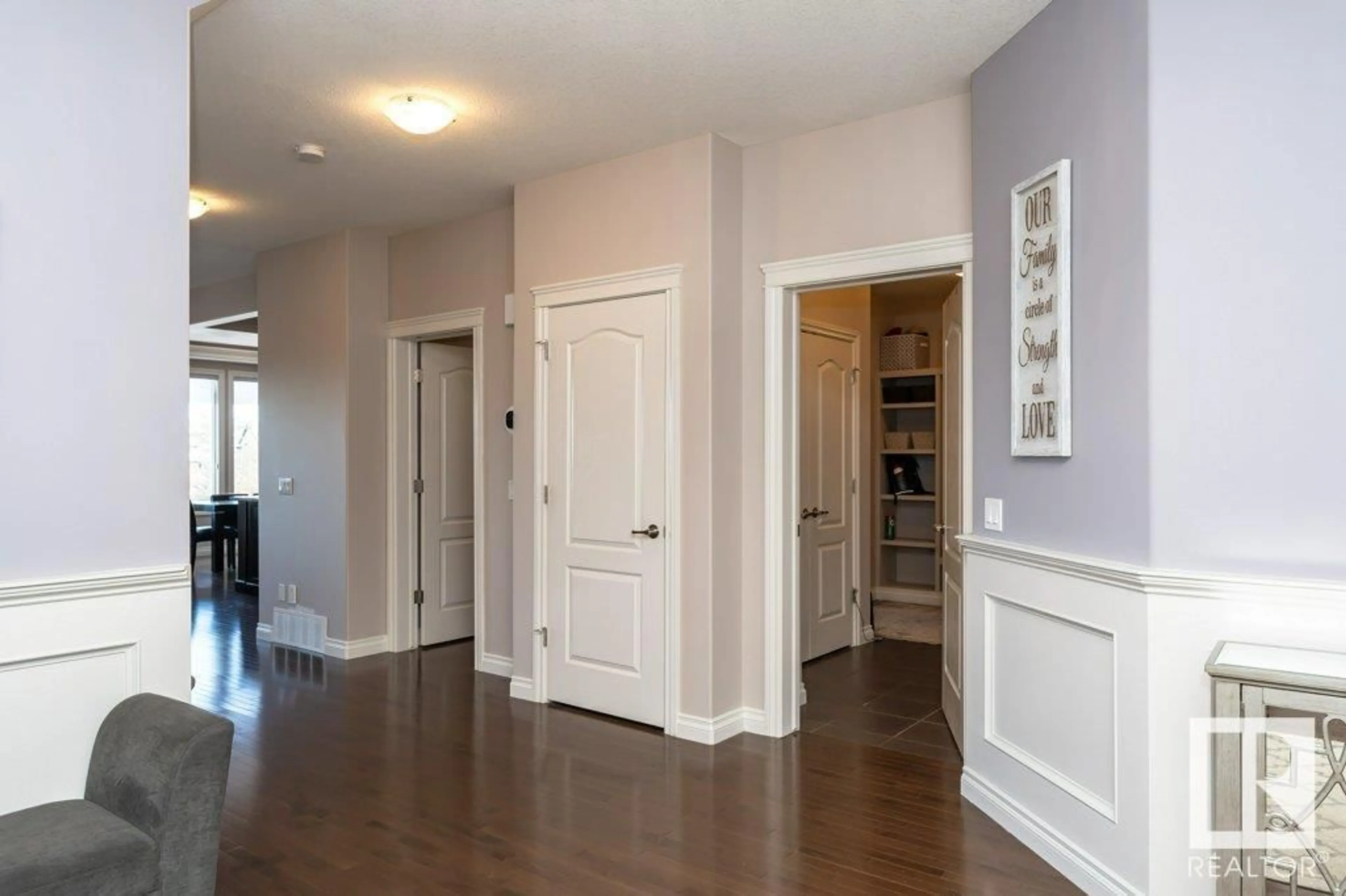 Indoor entryway for 2279 WARRY LO SW, Edmonton Alberta T6W0N8