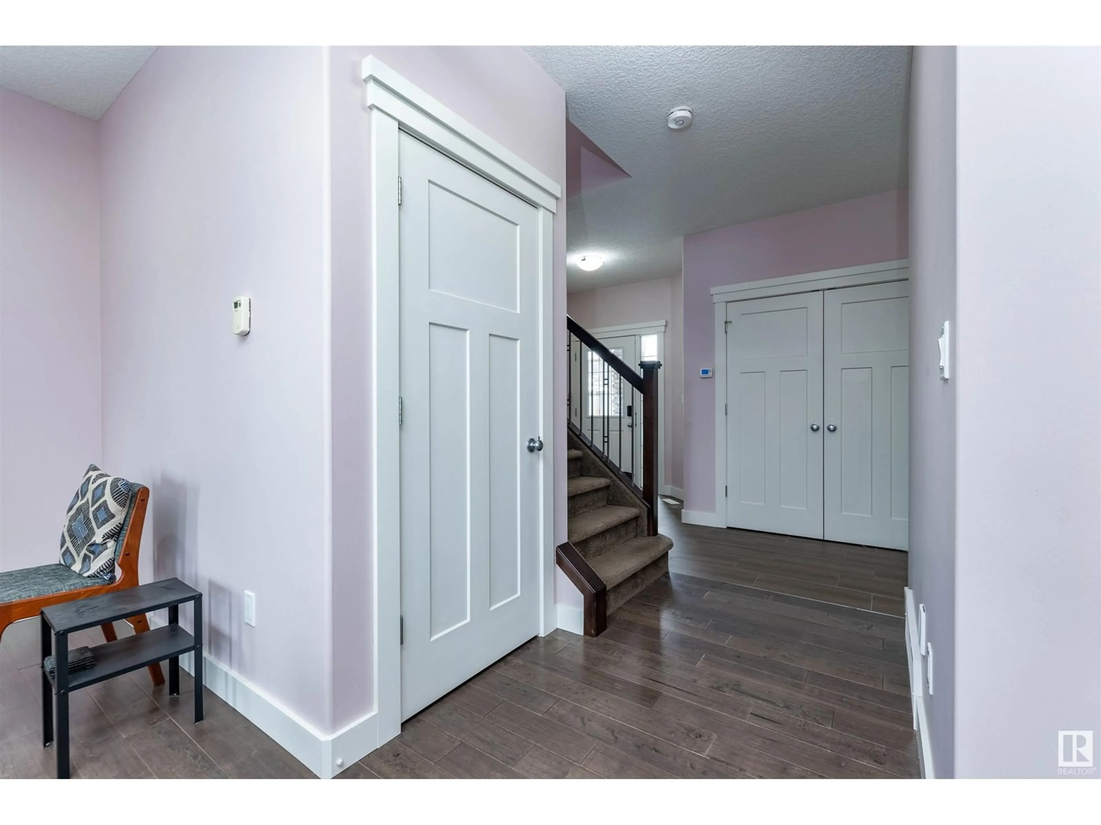 Indoor entryway for #97 8602 SOUTHFORT BV, Fort Saskatchewan Alberta T8L0J8