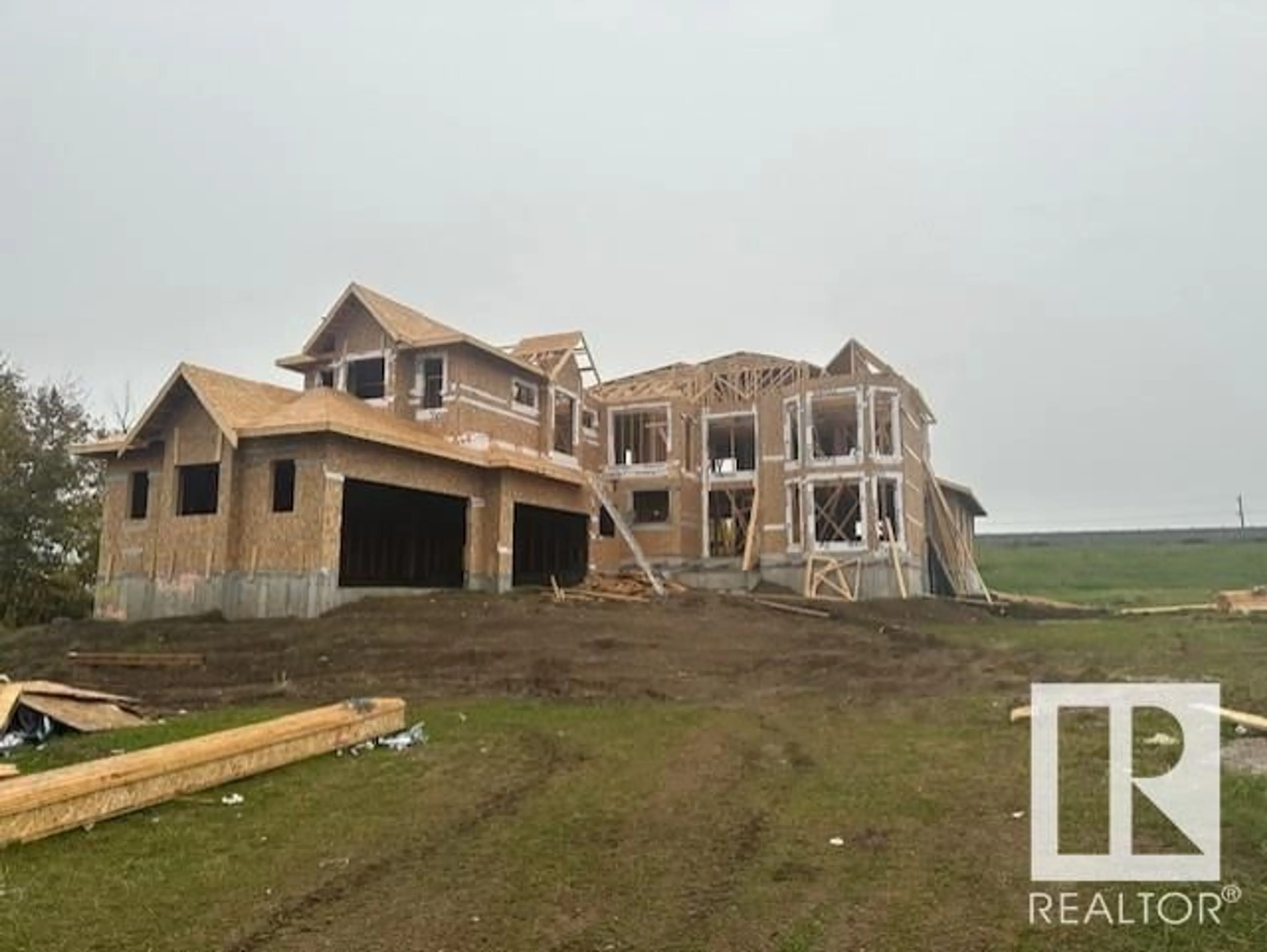 A pic of a room for 76 26409 TWP RD 532A, Rural Parkland County Alberta T7X0W7