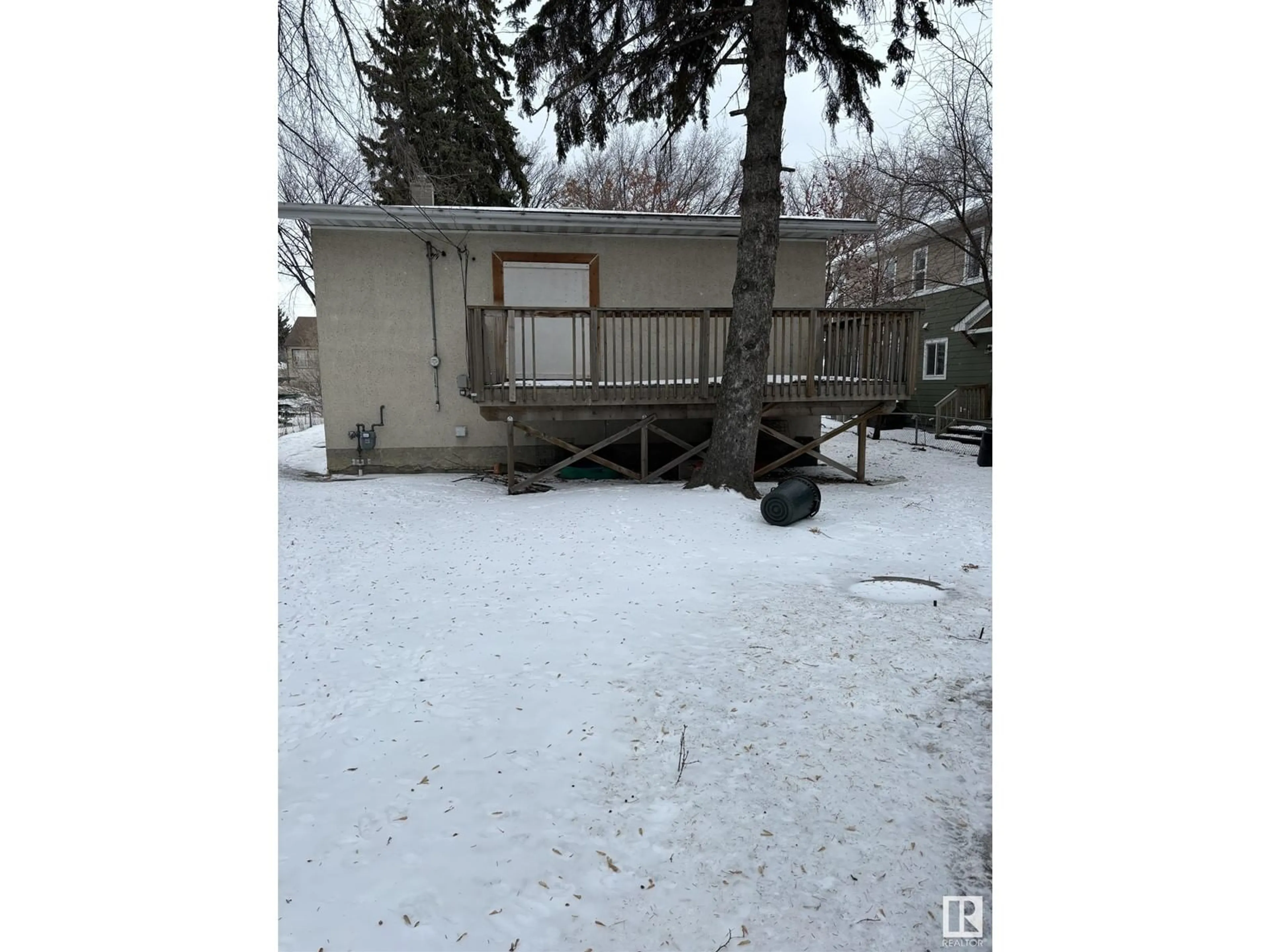 Shed for 11906 125 ST NW, Edmonton Alberta T5L0S2