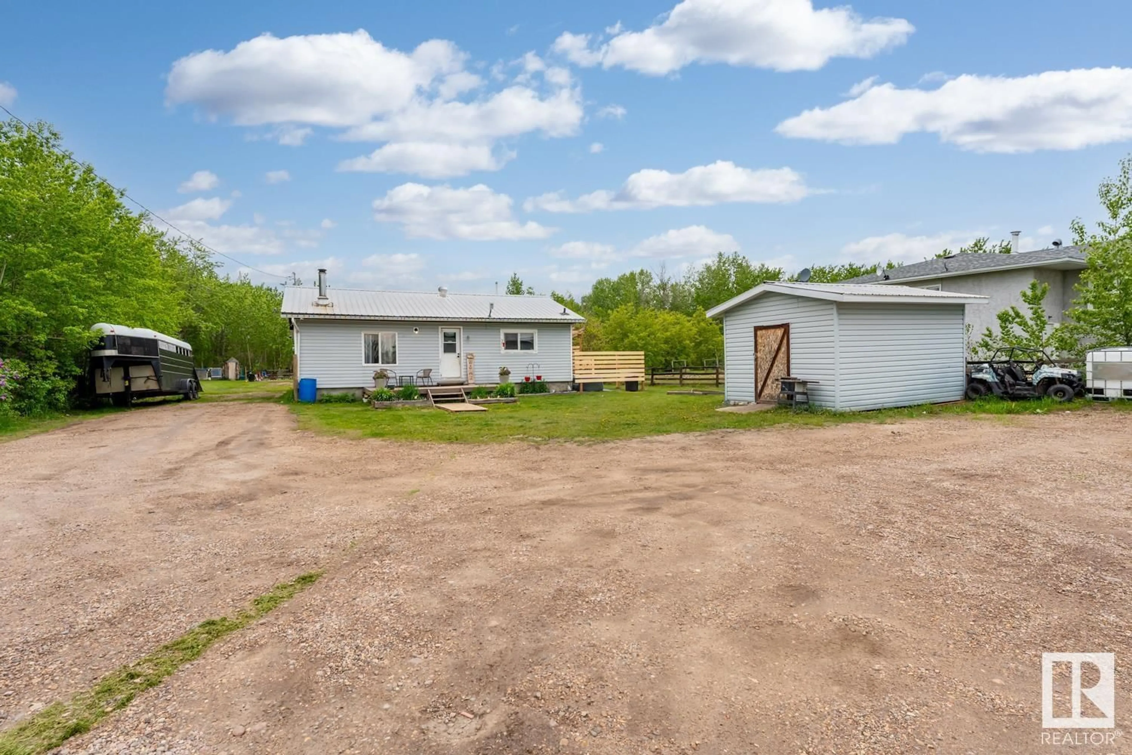 A pic from outside/outdoor area/front of a property/back of a property/a pic from drone, building for 5320 Pyrogy DR, Glendon Alberta T0A1P0