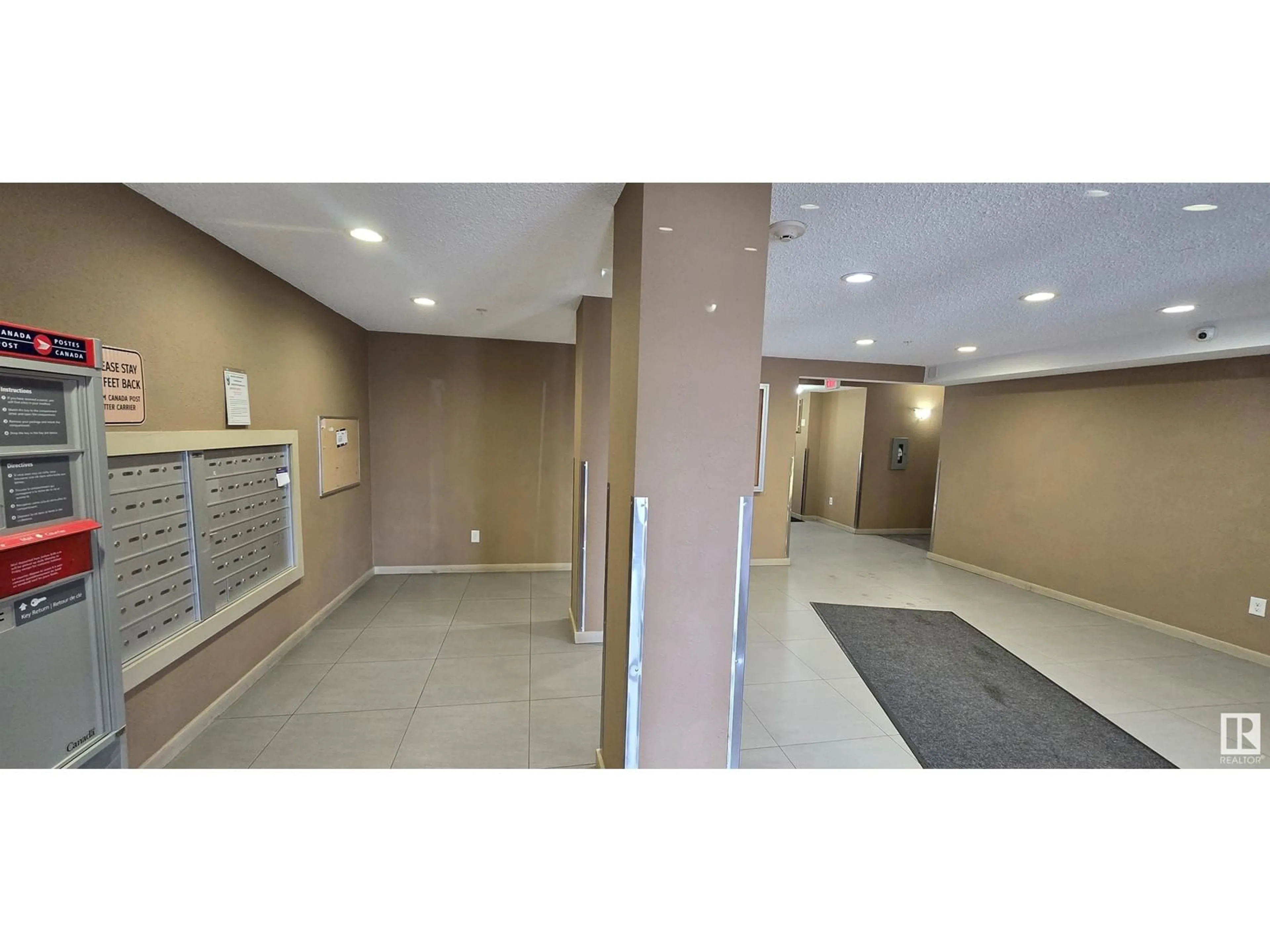 Indoor foyer for #412 1060 MCCONACHIE BV E NW, Edmonton Alberta T5Y0W9