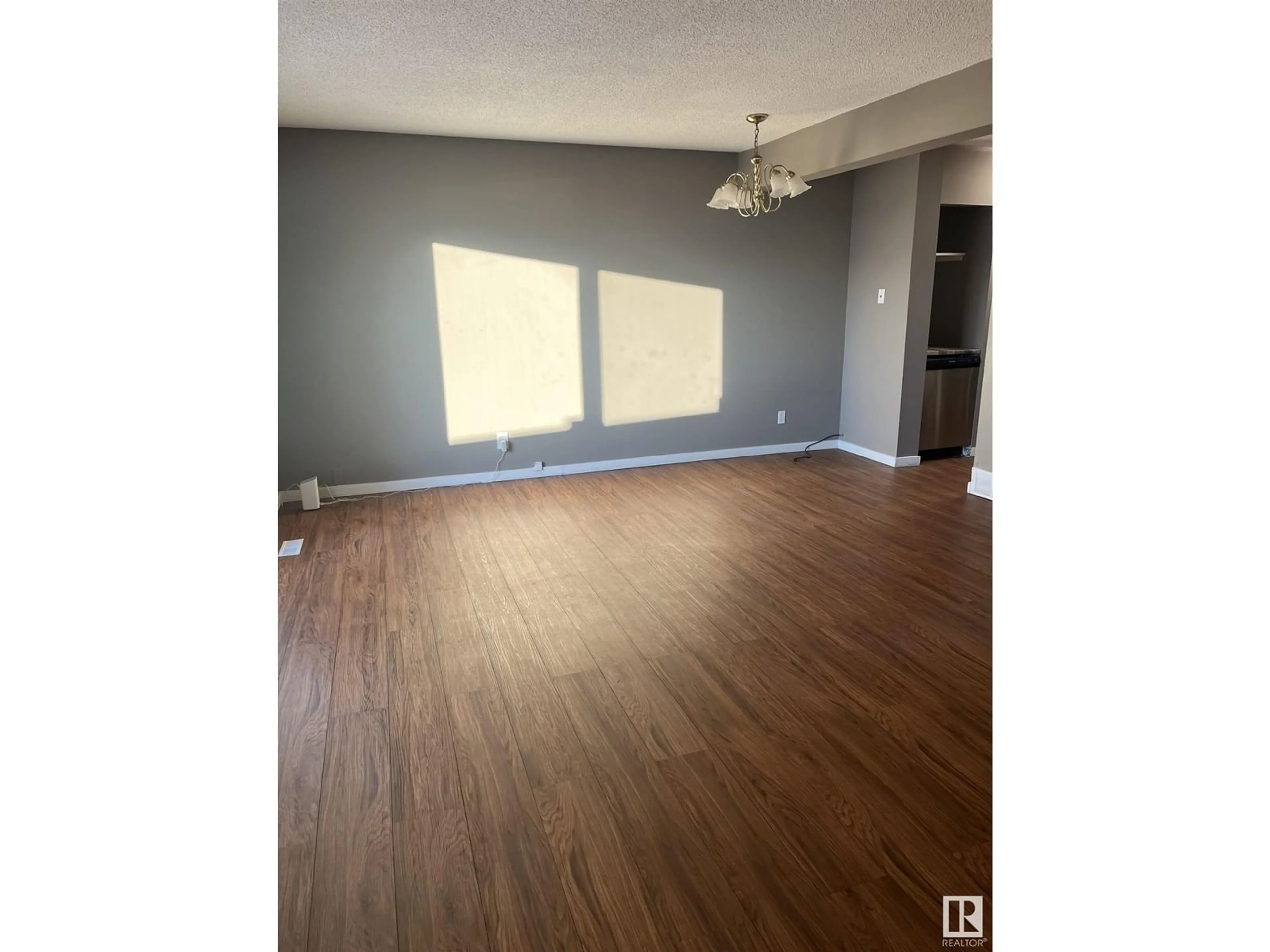 A pic of a room for 11532 139 AV NW, Edmonton Alberta T5X3L4