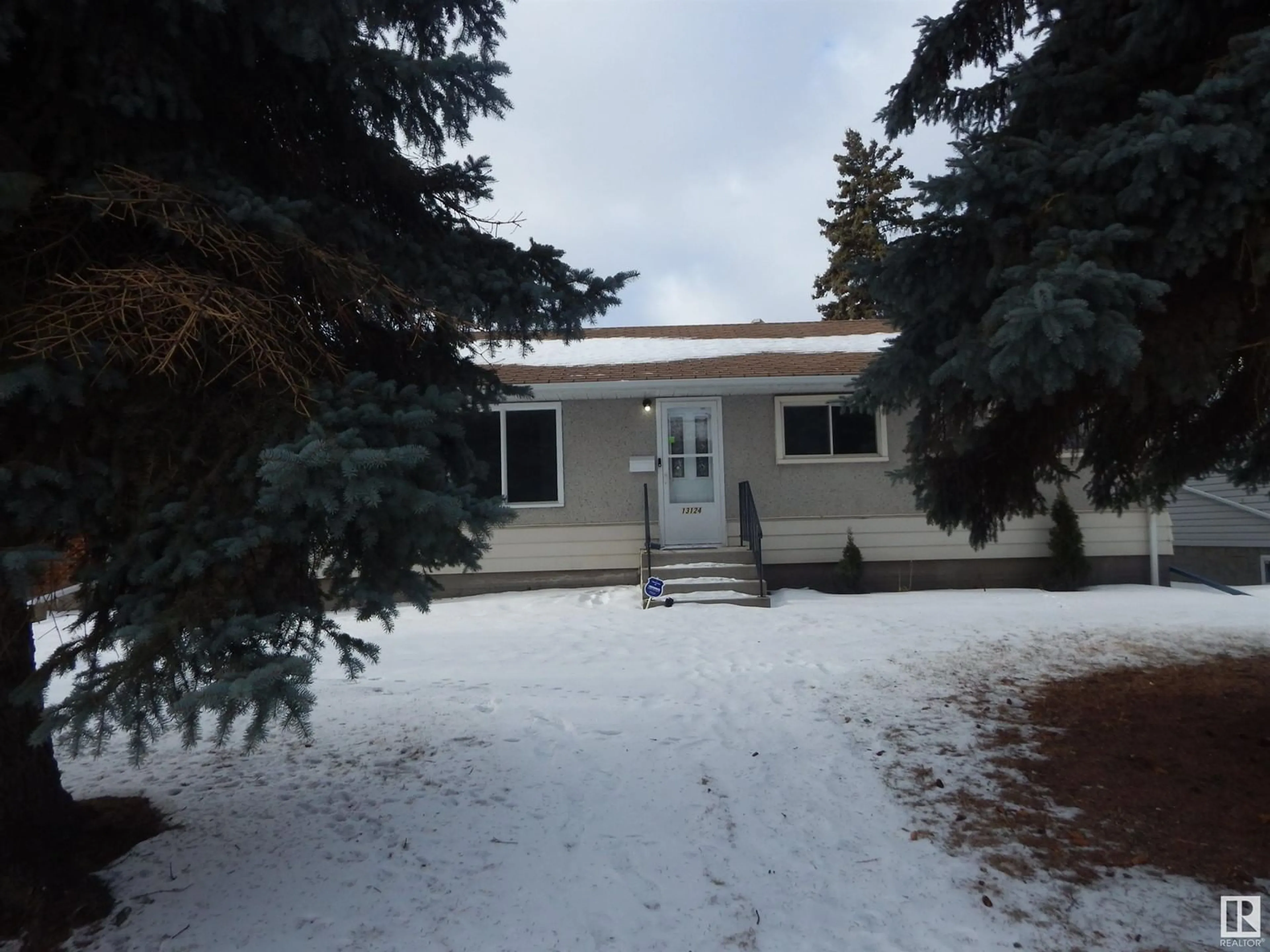 Unknown for 13124 83 ST NW, Edmonton Alberta T5E2W6