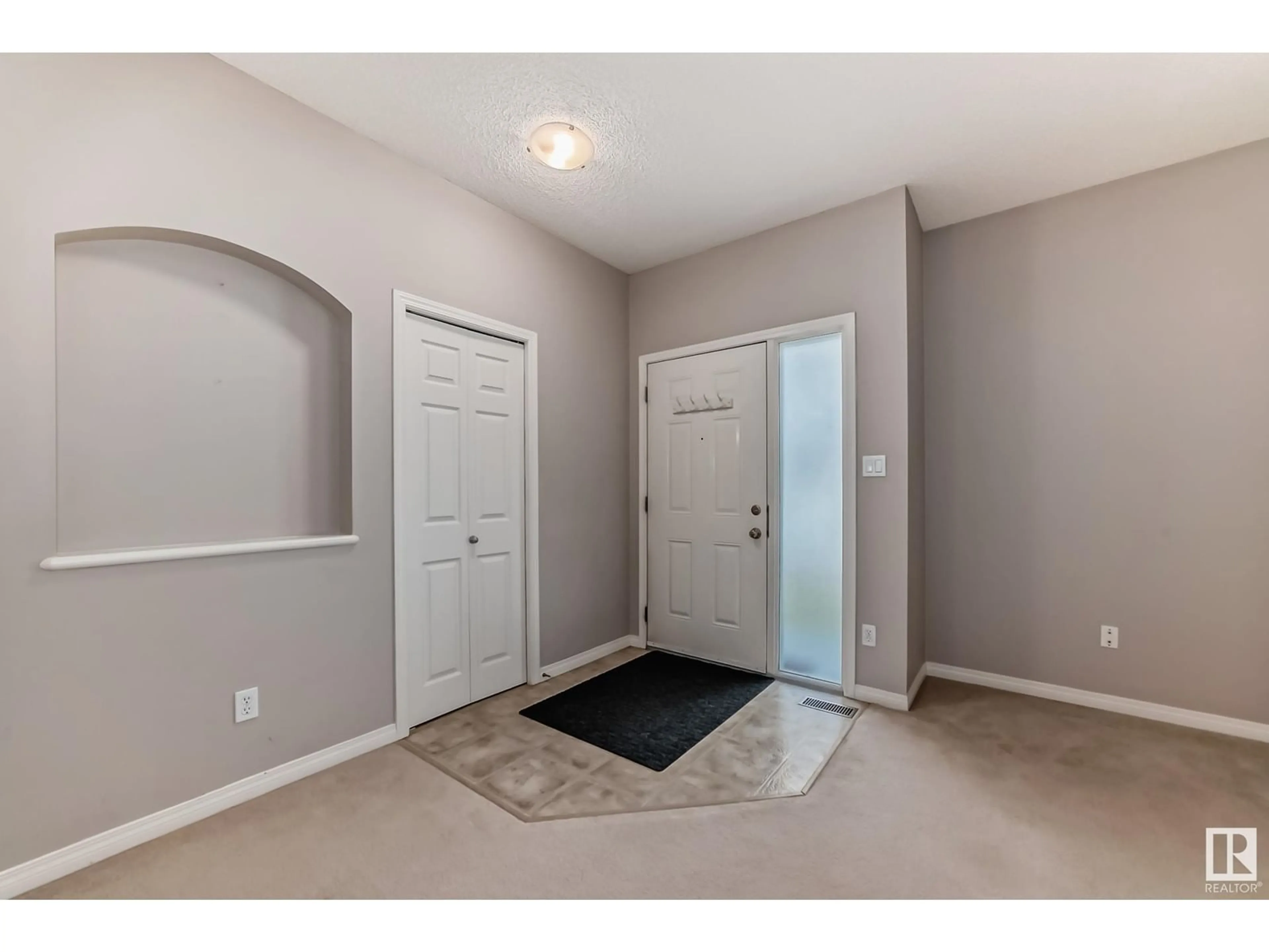 Indoor entryway for #69 3040 Spence WD SW, Edmonton Alberta T6X1N7