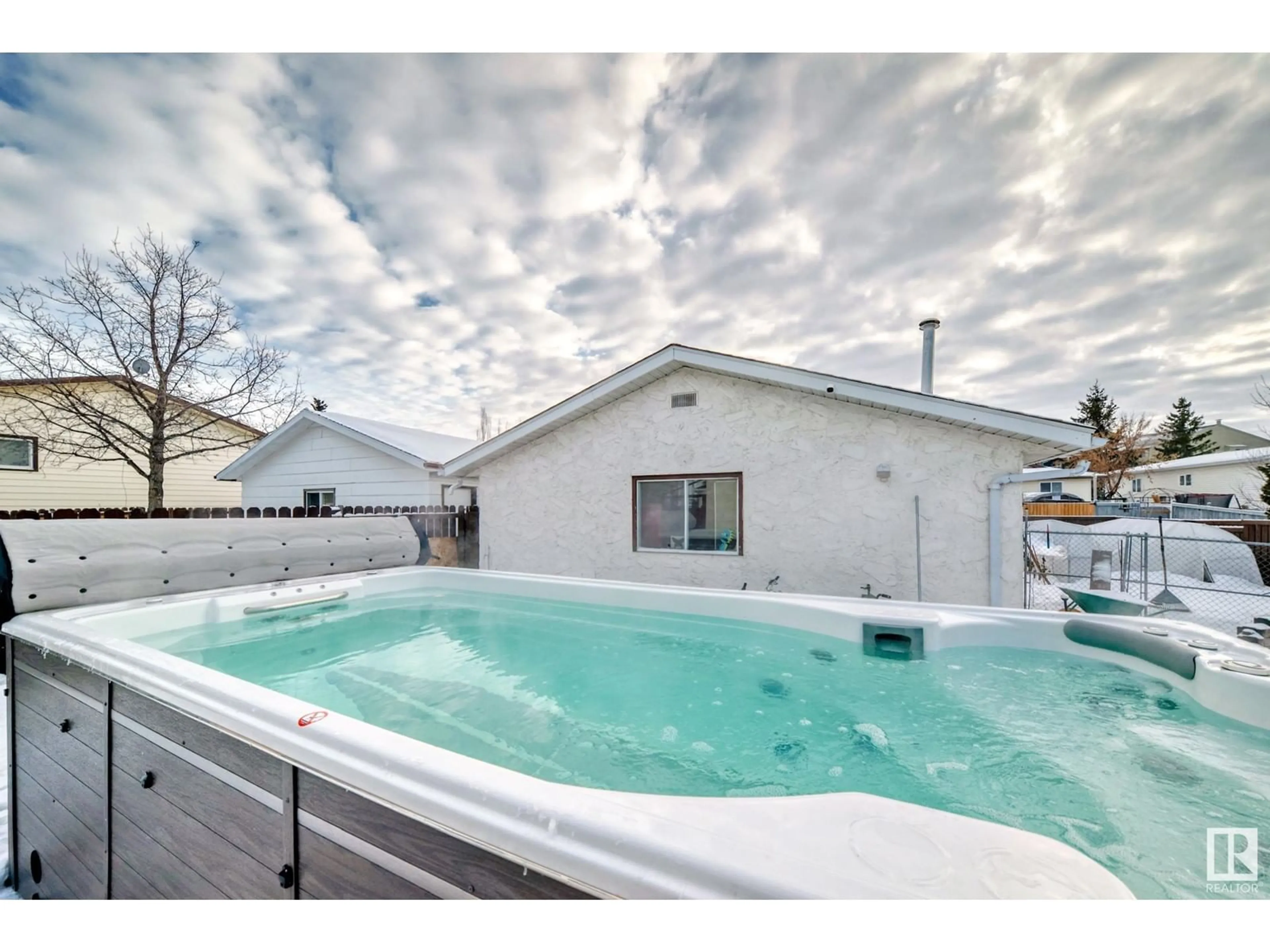 Pool for 4515 20A AV NW, Edmonton Alberta T6L2V2