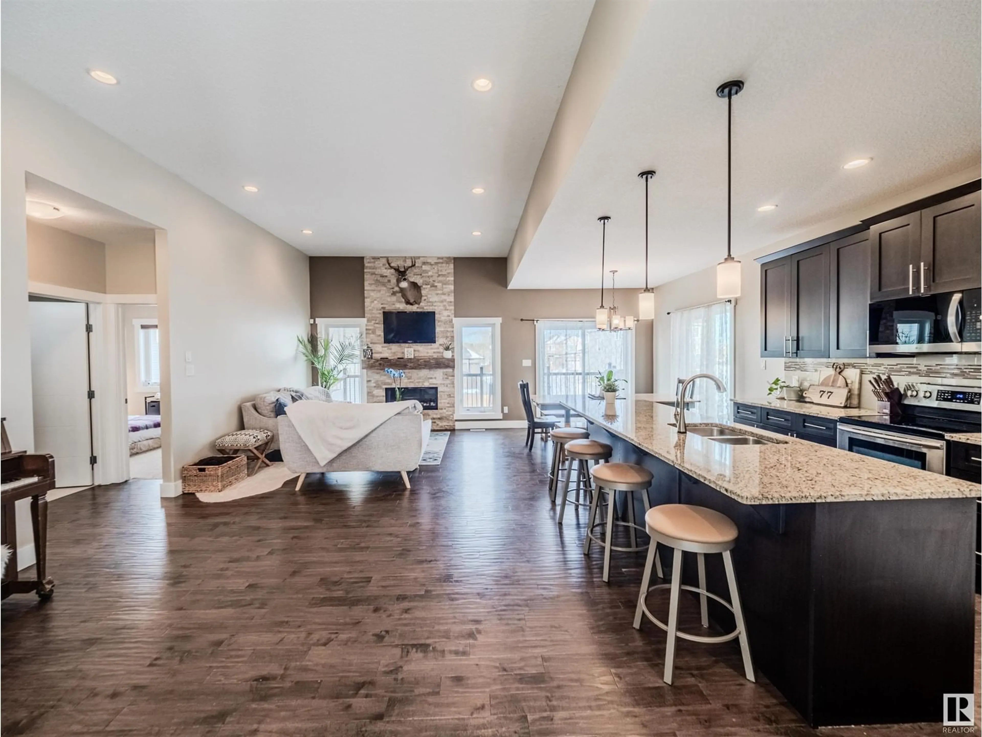 Open concept kitchen, unknown for 21 LAKESHORE CV, Beaumont Alberta T4X0J2