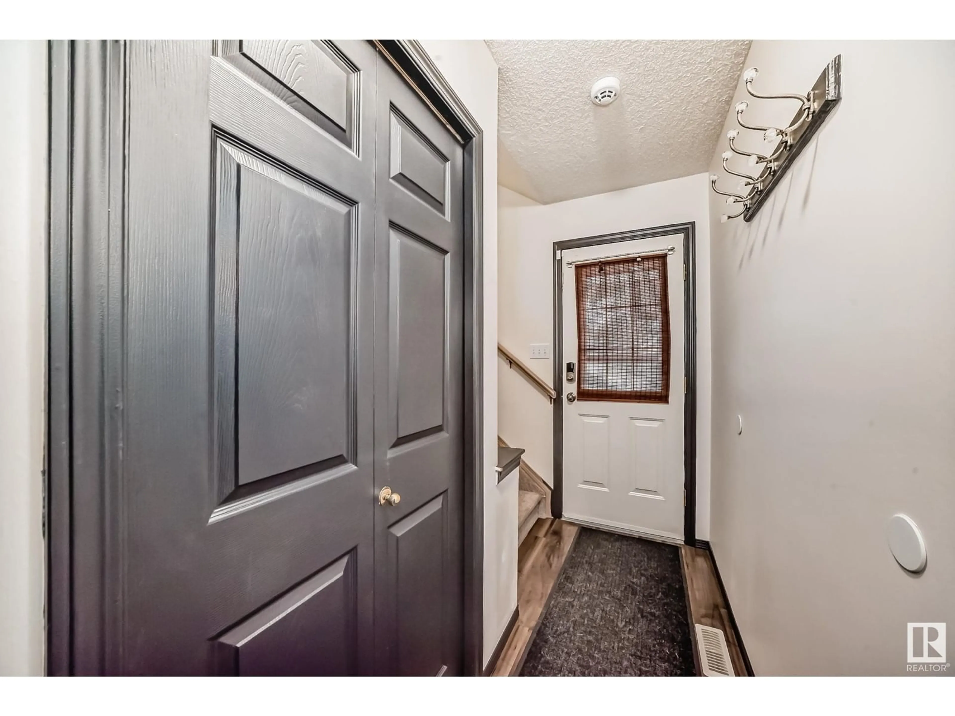 Indoor entryway for #7 14803 Miller BV NW, Edmonton Alberta T5Y3A4