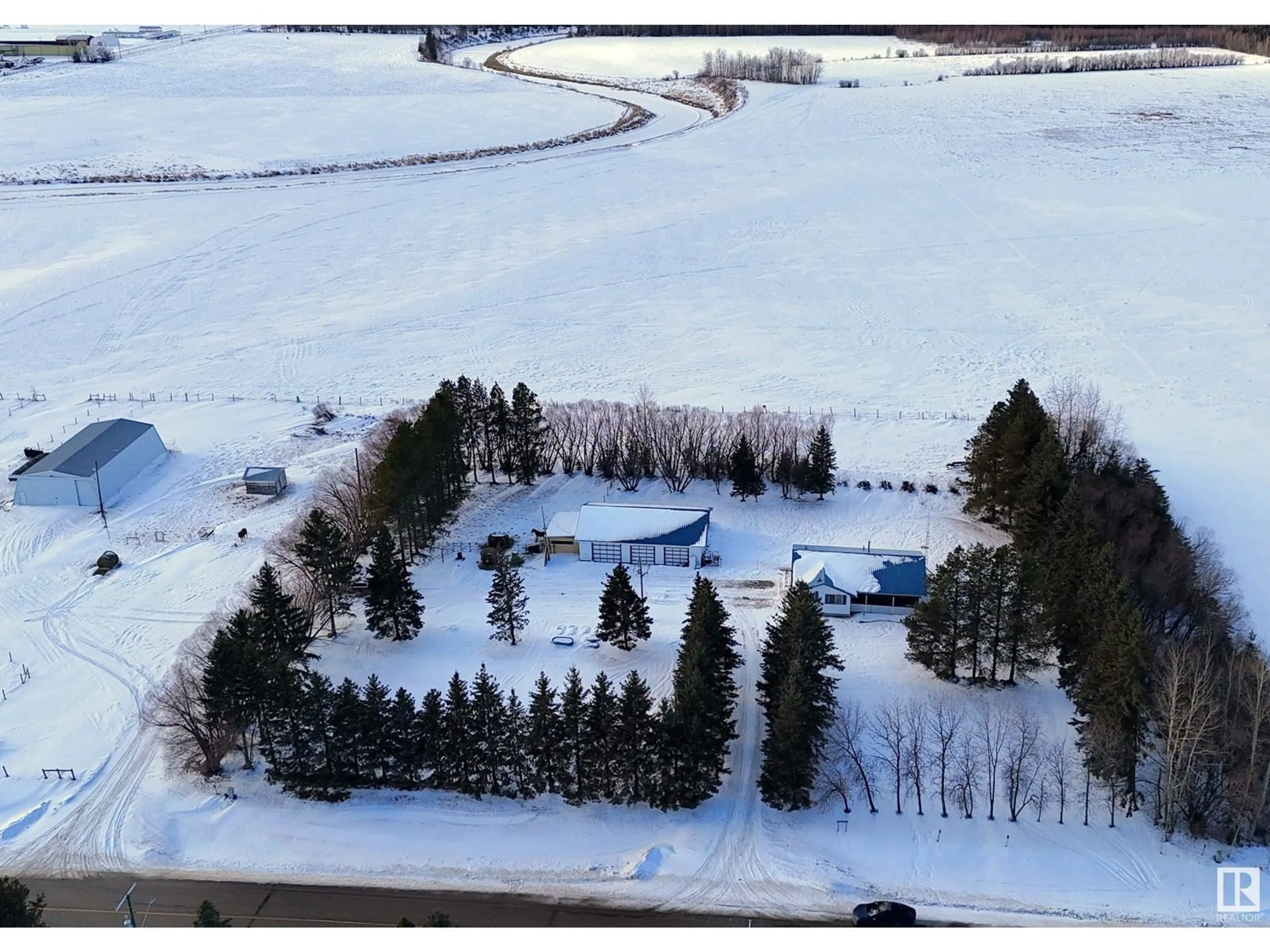 A pic from outside/outdoor area/front of a property/back of a property/a pic from drone, unknown for 53508 Range Road 92, Rural Yellowhead Alberta T0E2M0