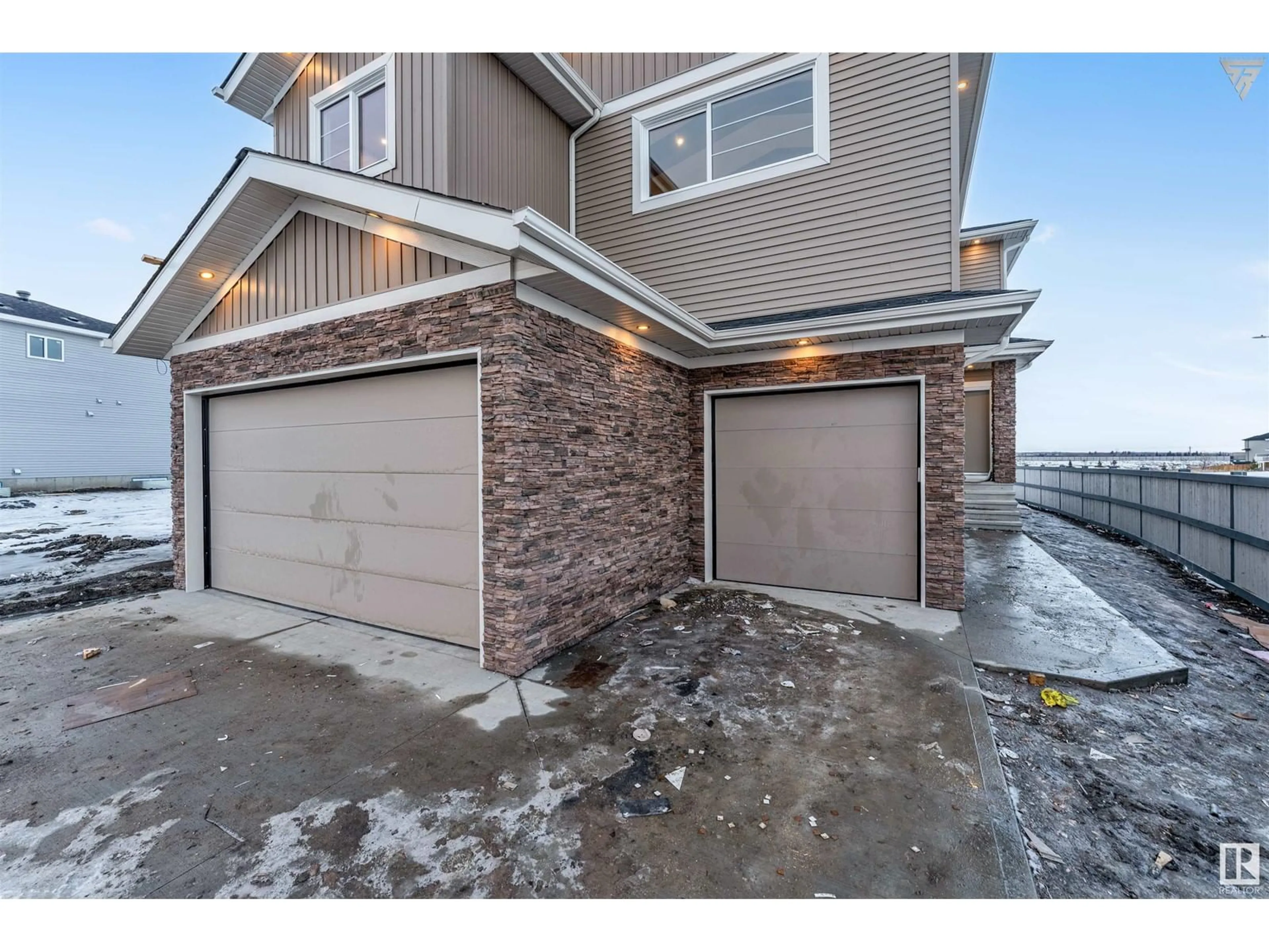 Indoor garage for 73 ASHBURY CR, Spruce Grove Alberta T7X3C6