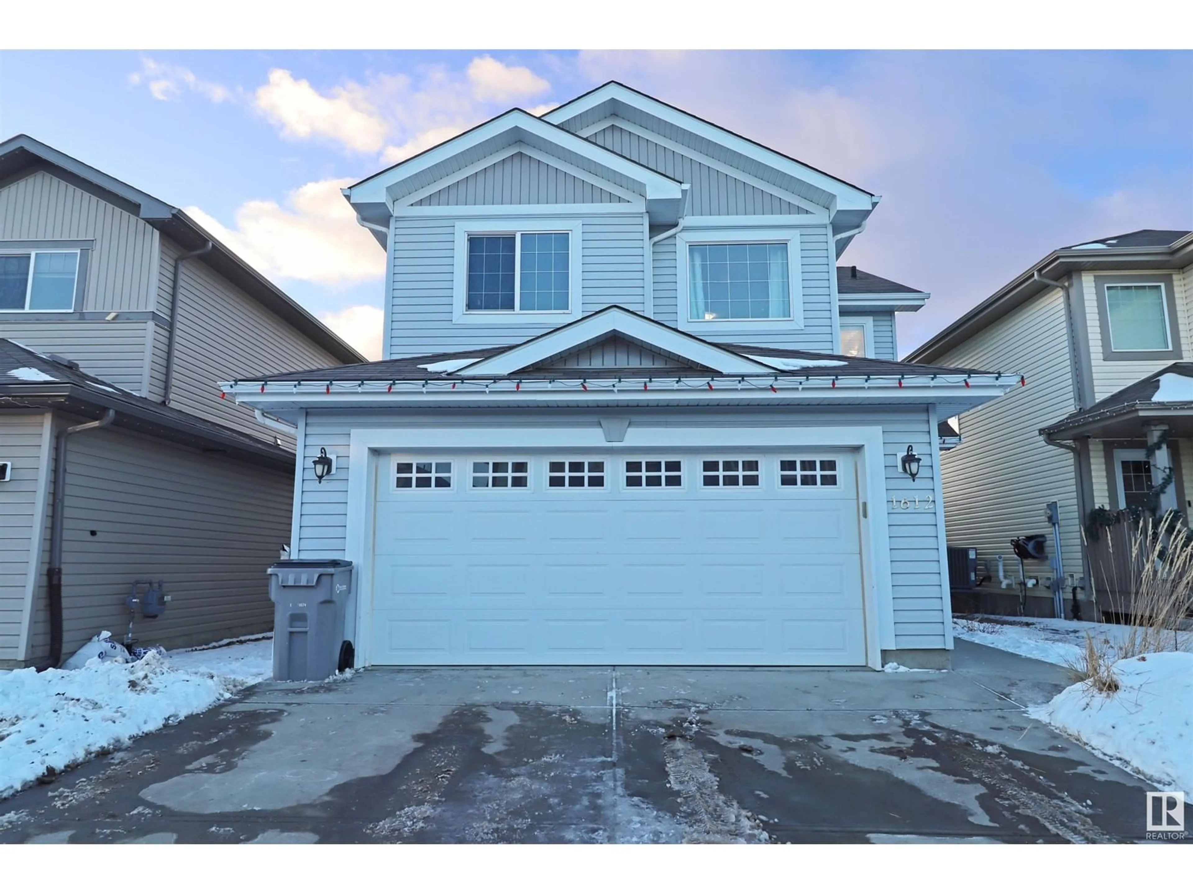 Indoor garage for 1612 WESTERRA AV, Stony Plain Alberta T7Z0H2