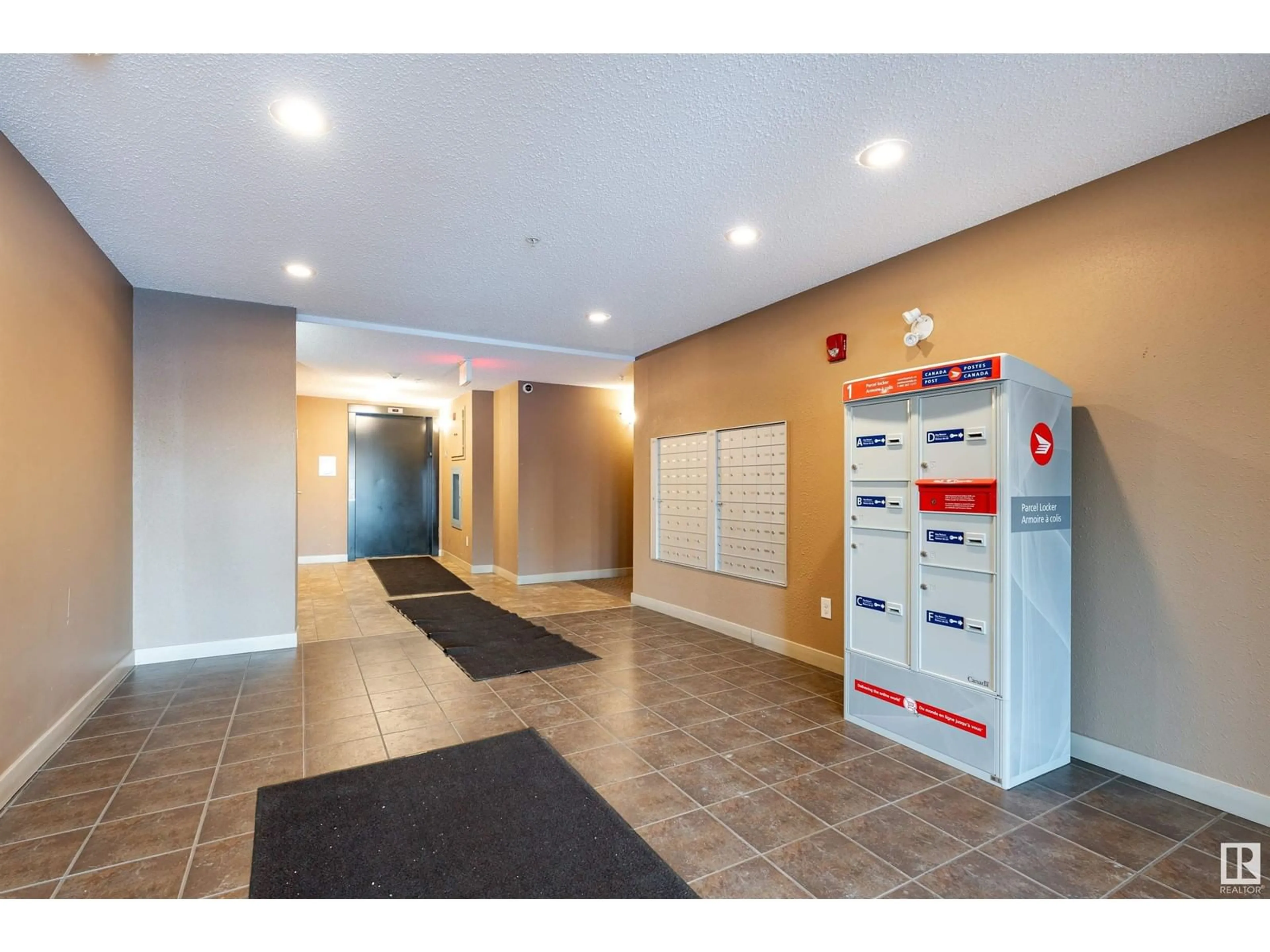 Indoor foyer for #316 11803 22 AV SW, Edmonton Alberta T6W2R9