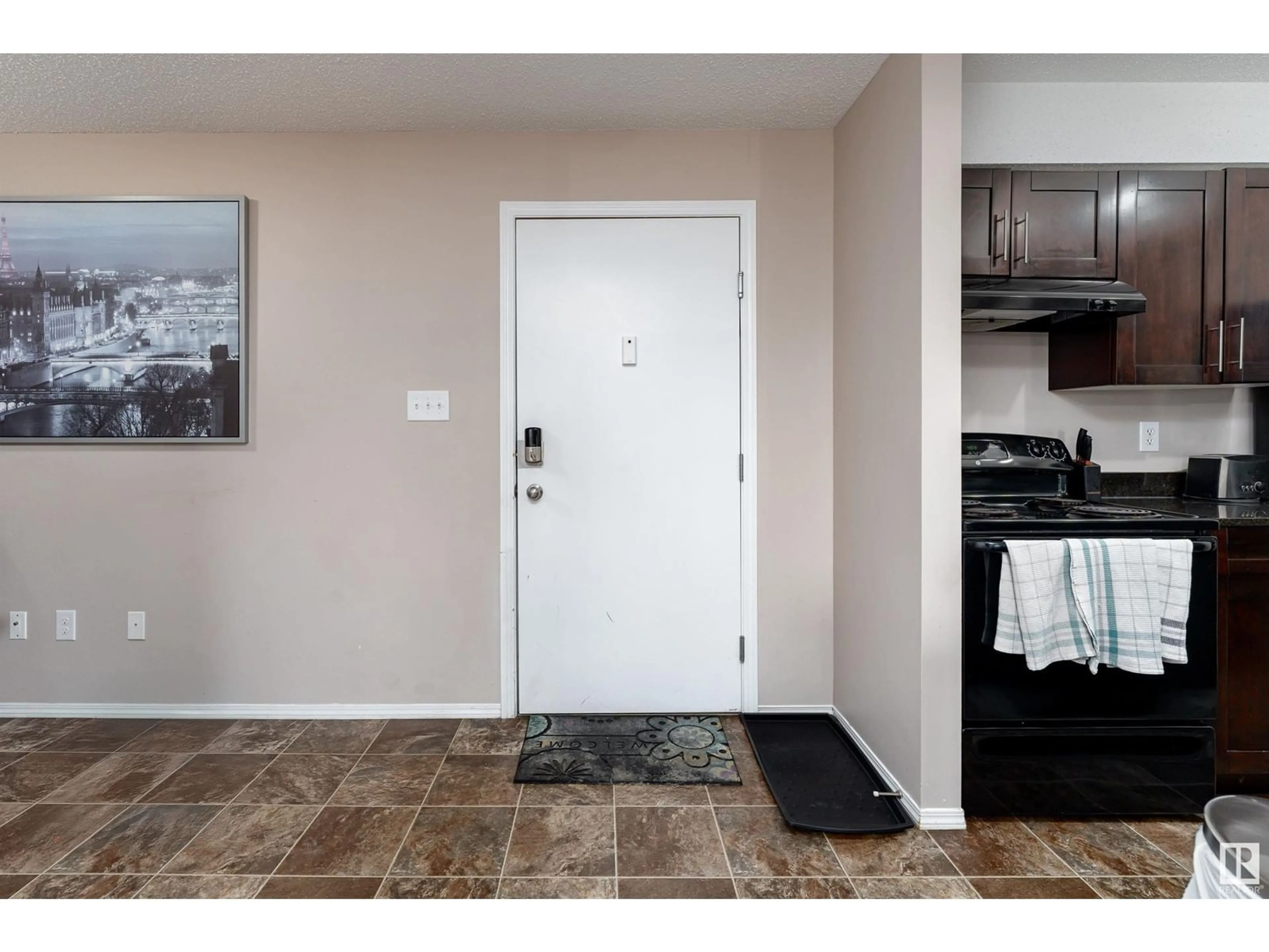 Indoor entryway for #316 11803 22 AV SW, Edmonton Alberta T6W2R9