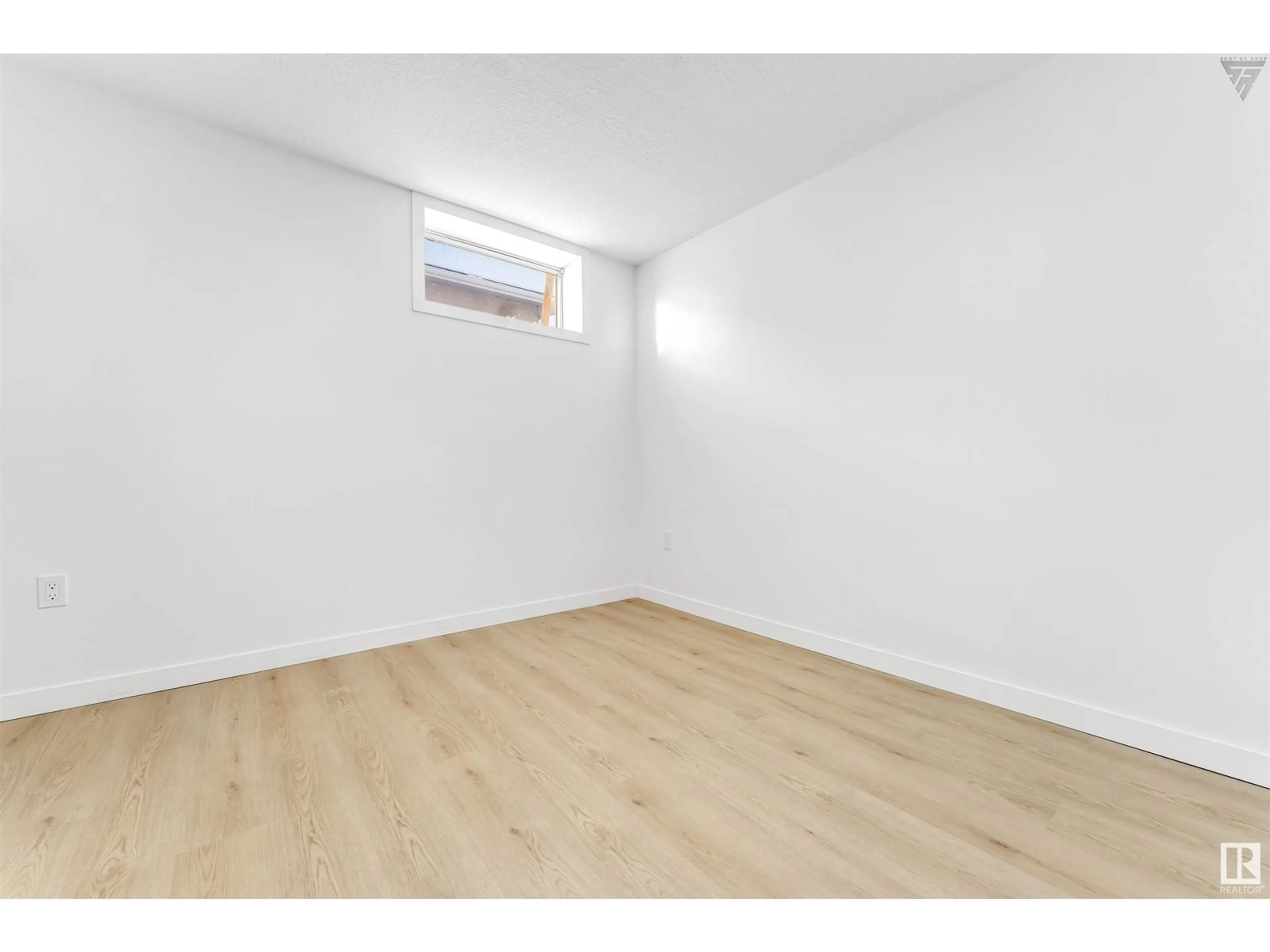 A pic of a room for 108 MILLBOURNE RD EAST NW, Edmonton Alberta T6K0K9