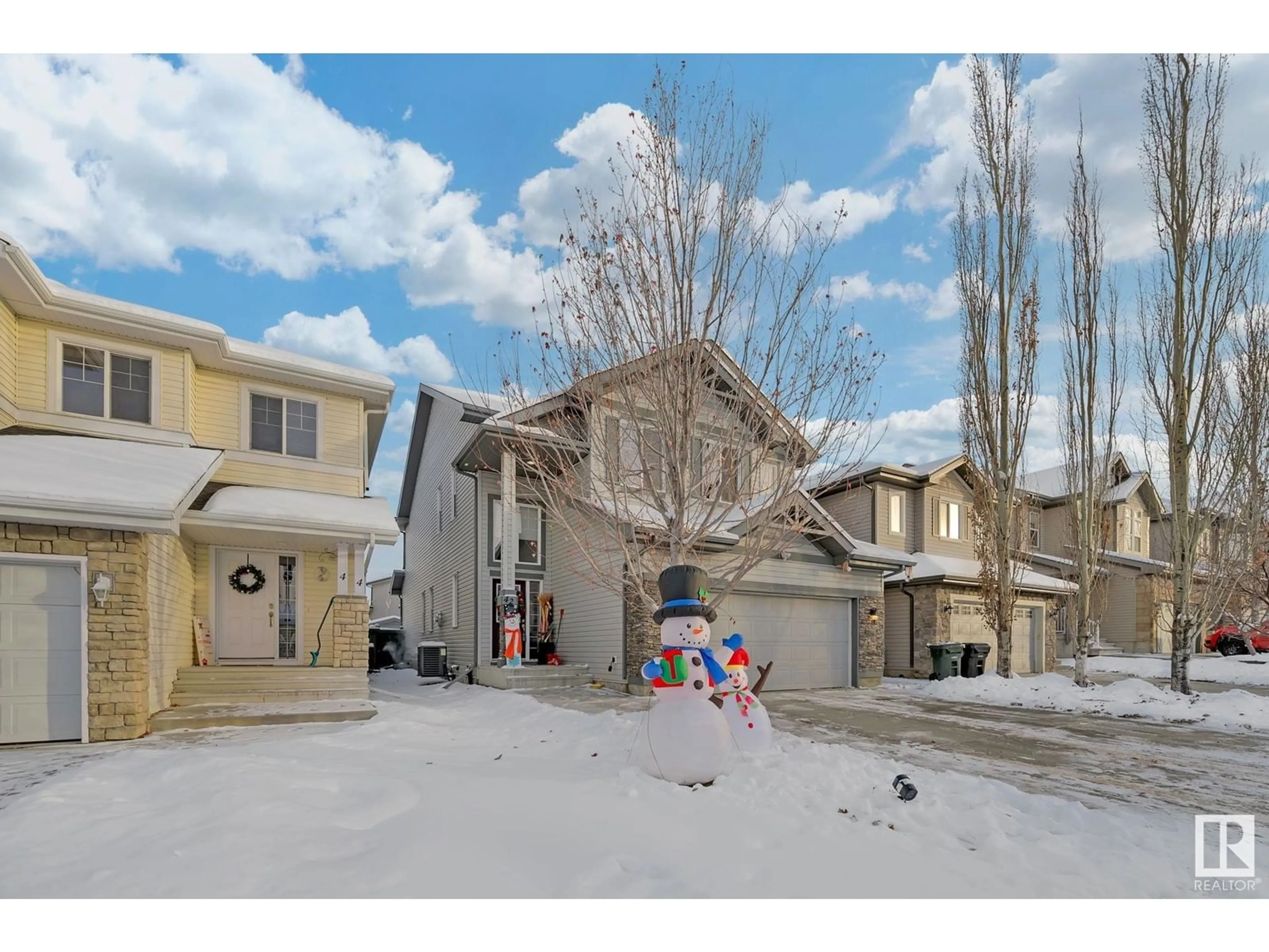 A pic from outside/outdoor area/front of a property/back of a property/a pic from drone, street for 42 VERNON ST, Spruce Grove Alberta T7X0C1