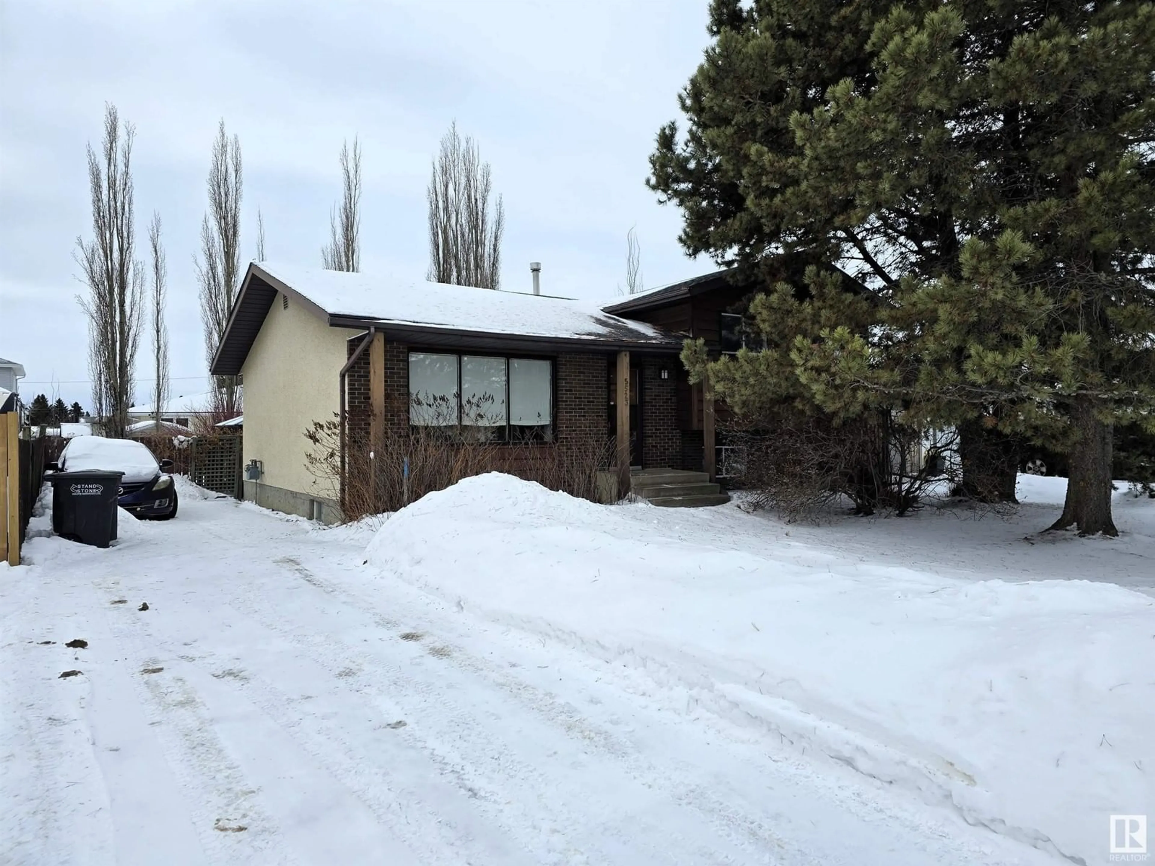 A pic from outside/outdoor area/front of a property/back of a property/a pic from drone, street for 5523 52 A AV, Bon Accord Alberta T0A0K0