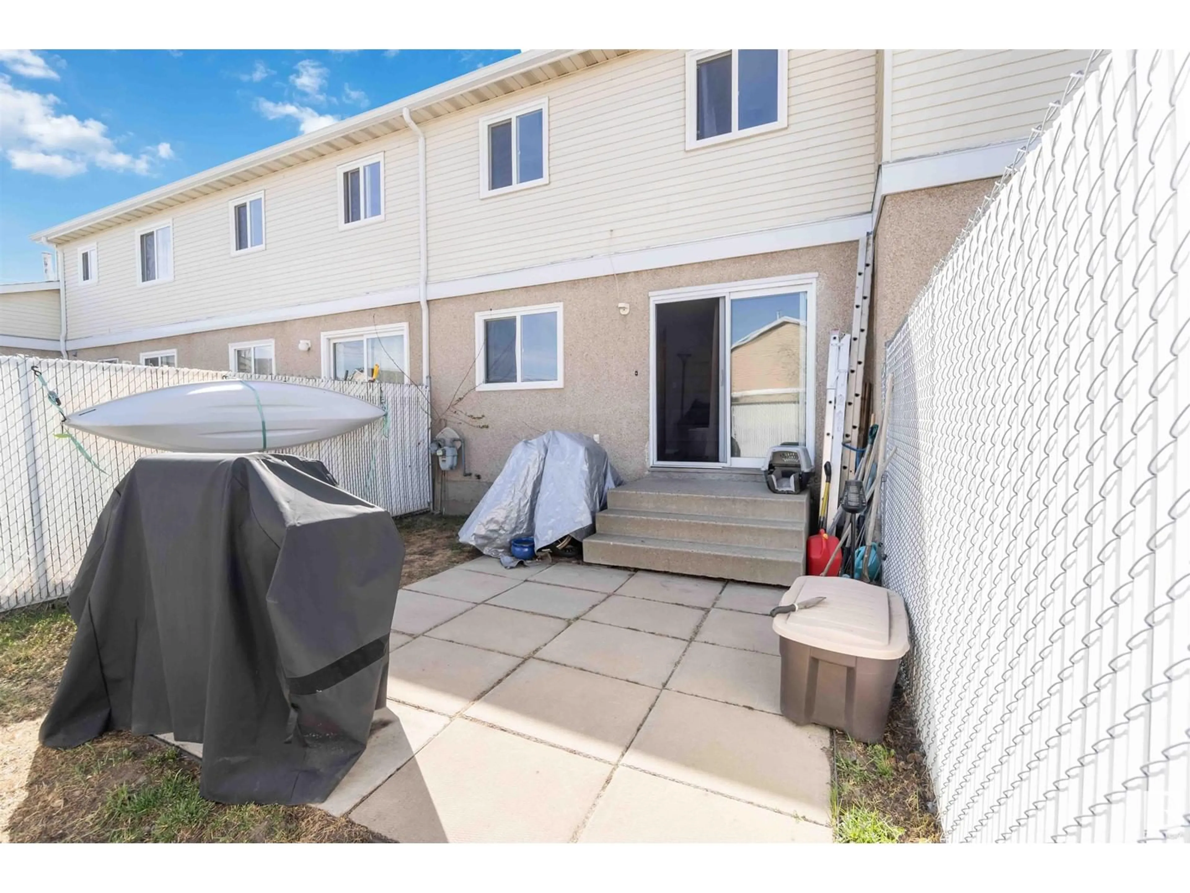 Patio, street for 16451 115 ST NW, Edmonton Alberta T5X5E8