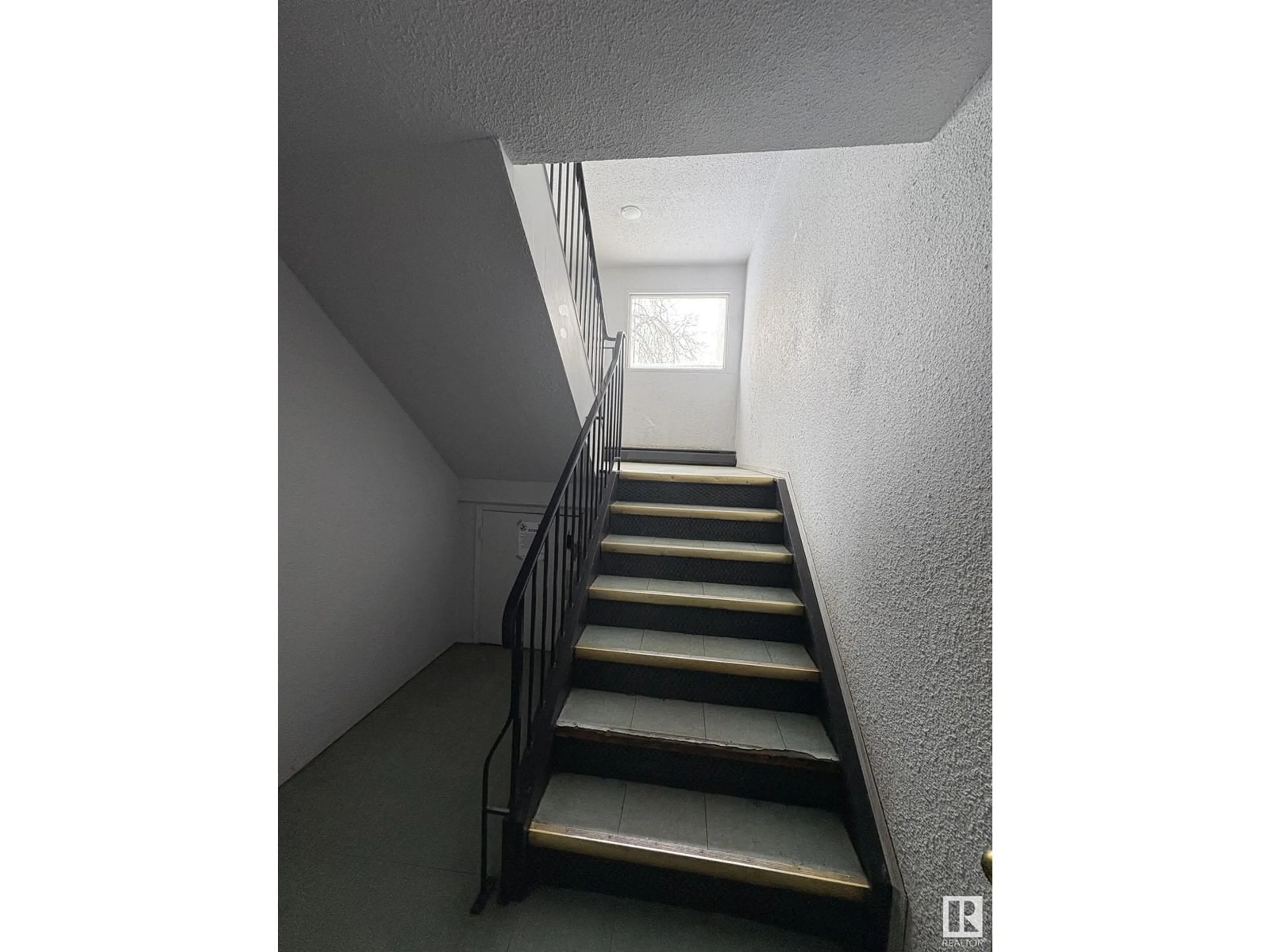 Stairs for #5 13220 FORT RD NW, Edmonton Alberta T5A1C2