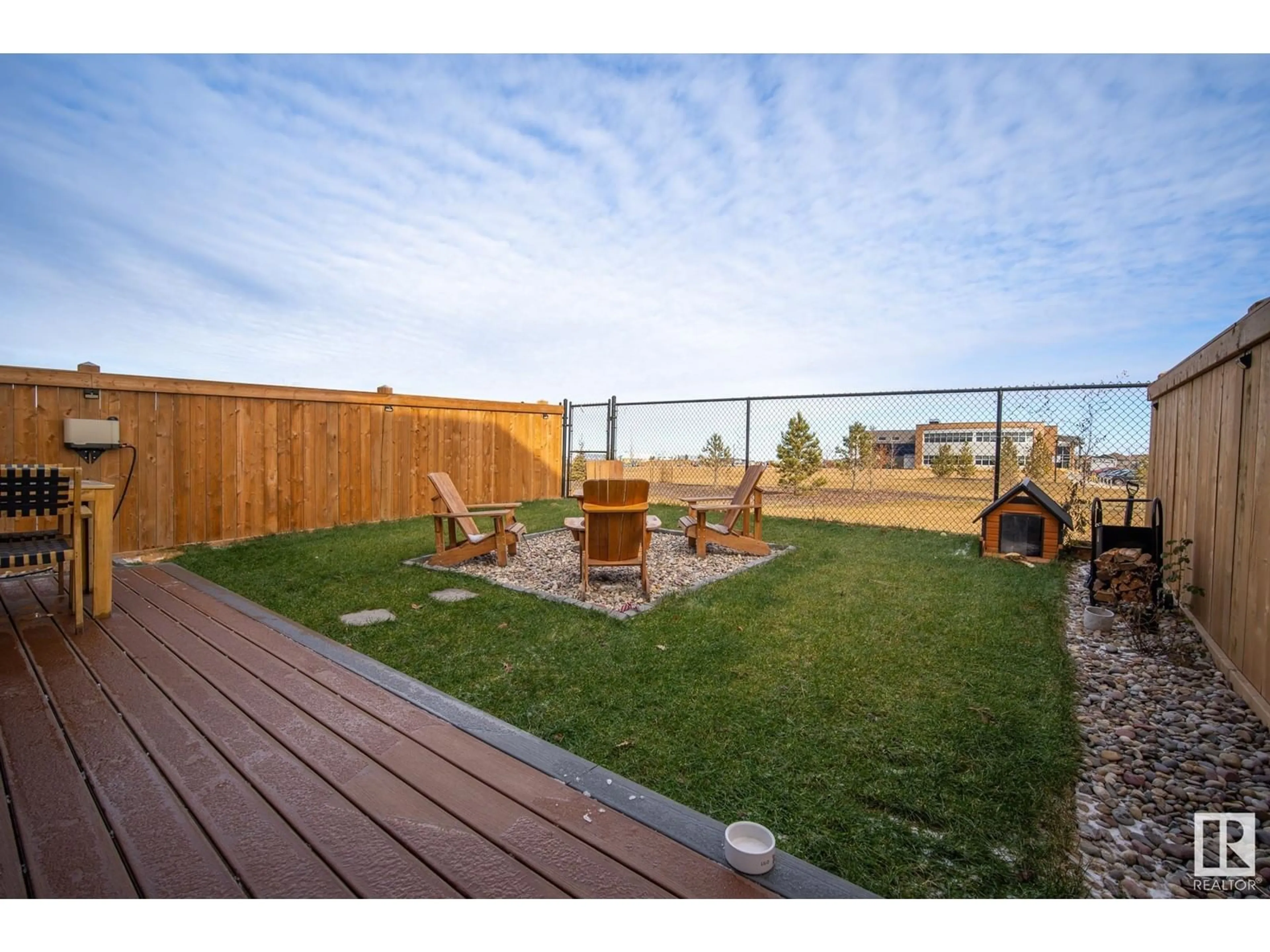 Patio, water/lake/river/ocean view for 4010 HAWTHORN LINK LI SW, Edmonton Alberta T6X1Y6