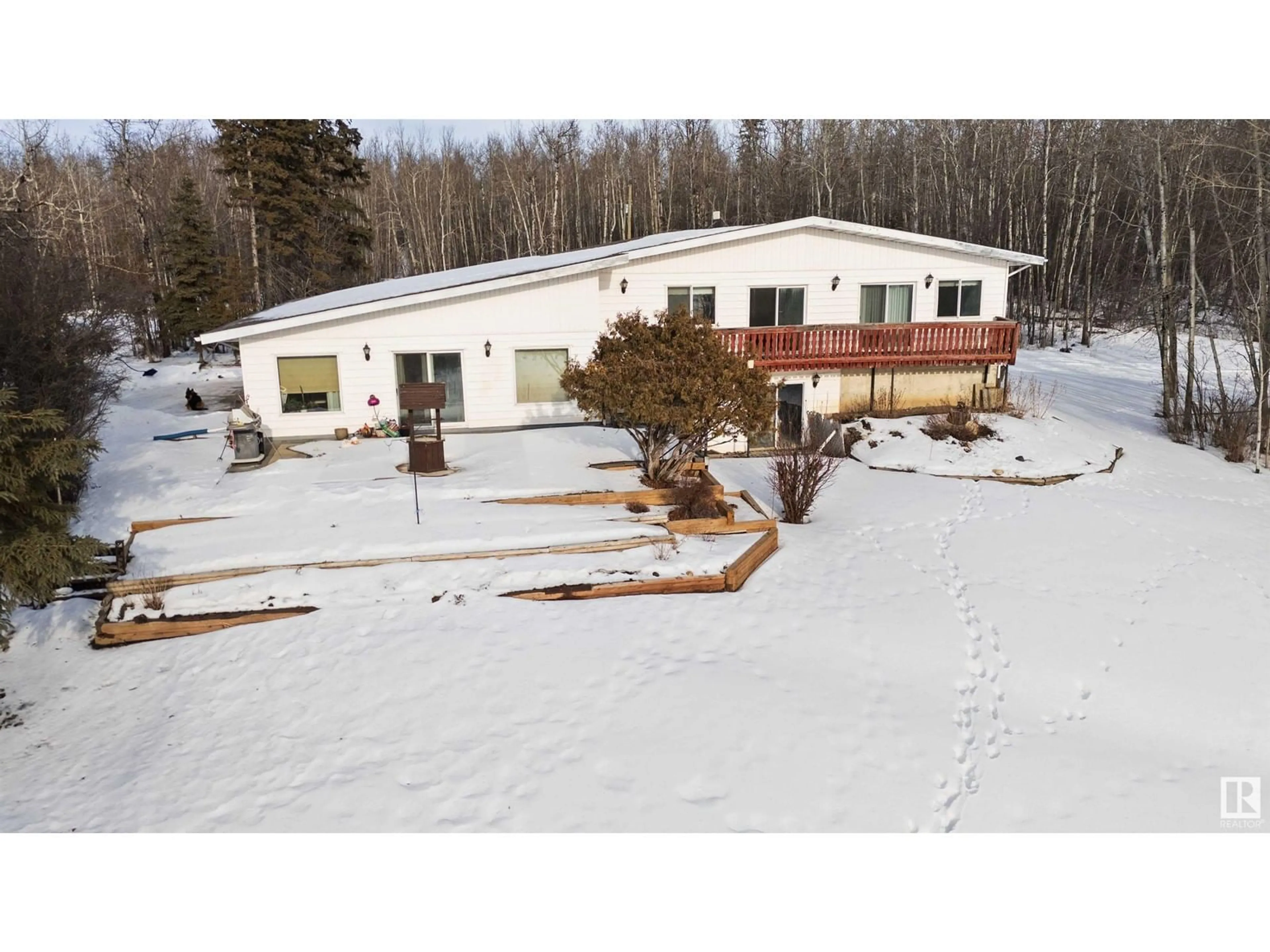 A pic from outside/outdoor area/front of a property/back of a property/a pic from drone, building for 2531 TWP ROAD 571, Rural Lac Ste. Anne County Alberta T0E1A0