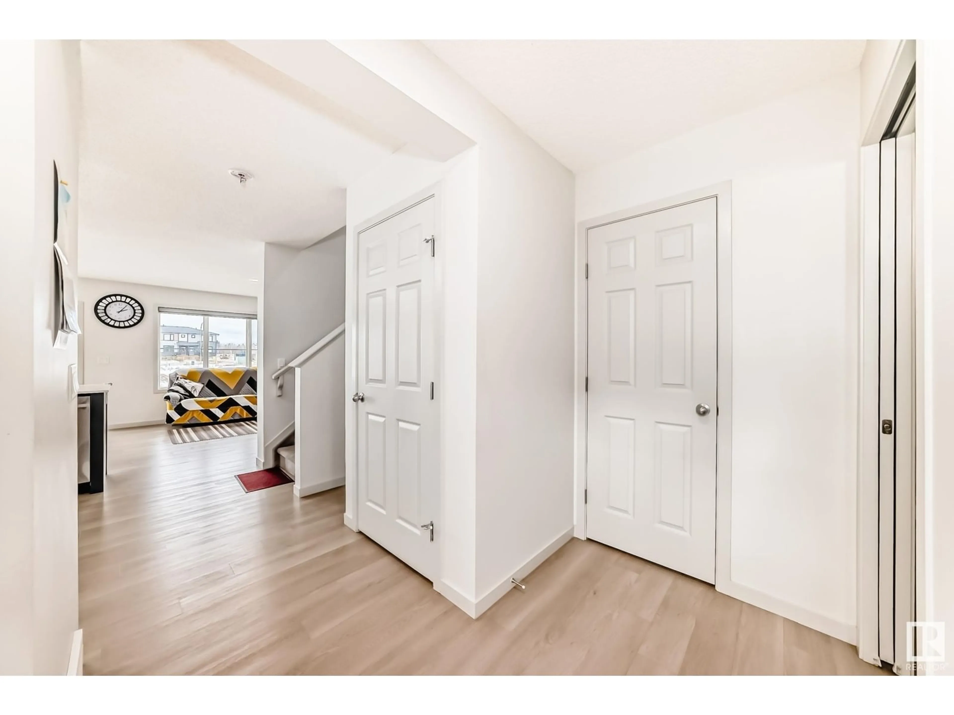 Indoor entryway for 9804 227 ST NW, Edmonton Alberta T5T7T9