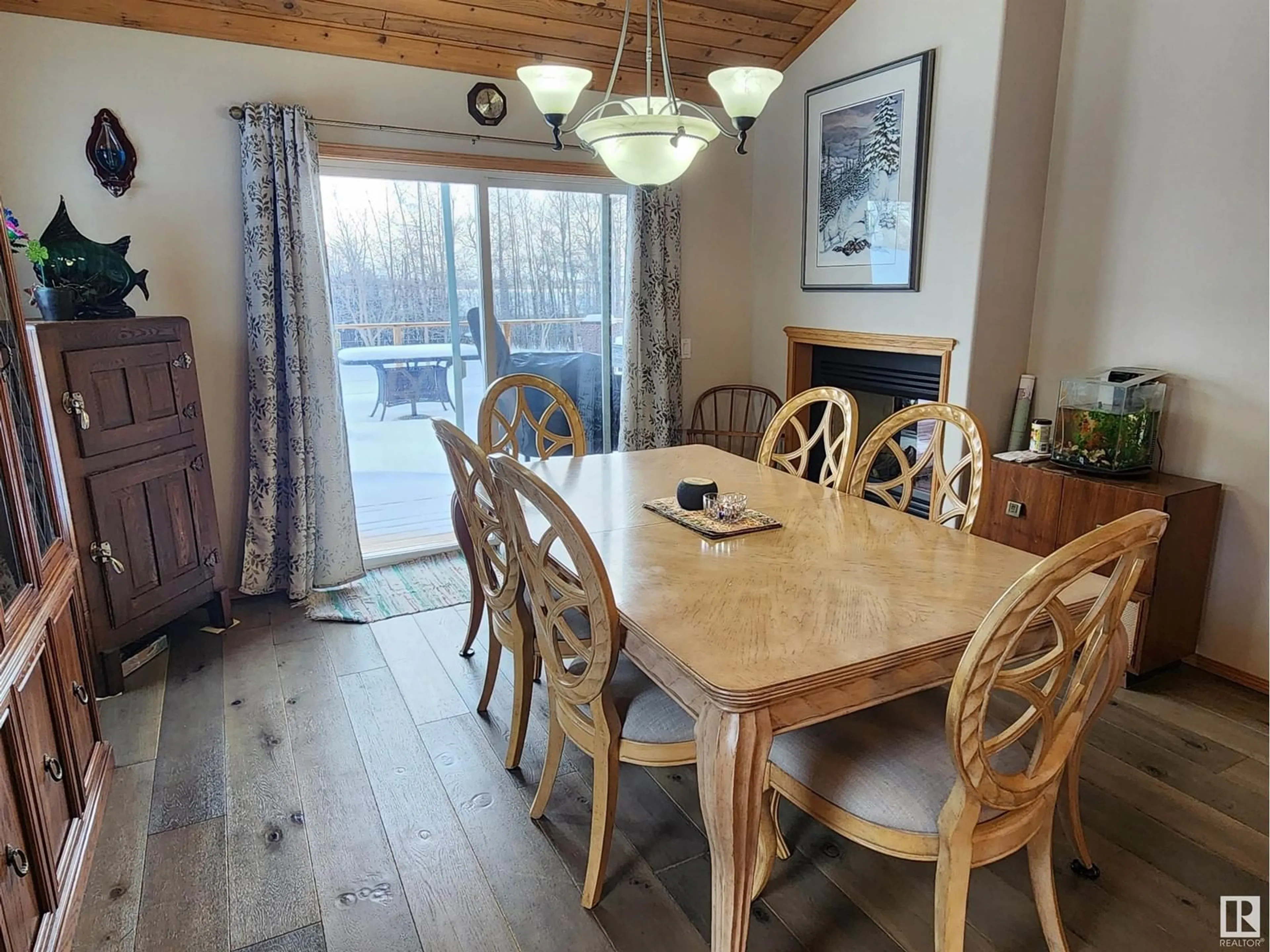 Dining room, wood/laminate floor for 59317 Rge Rd 454 HN 10, Rural Bonnyville M.D. Alberta T9N2J2