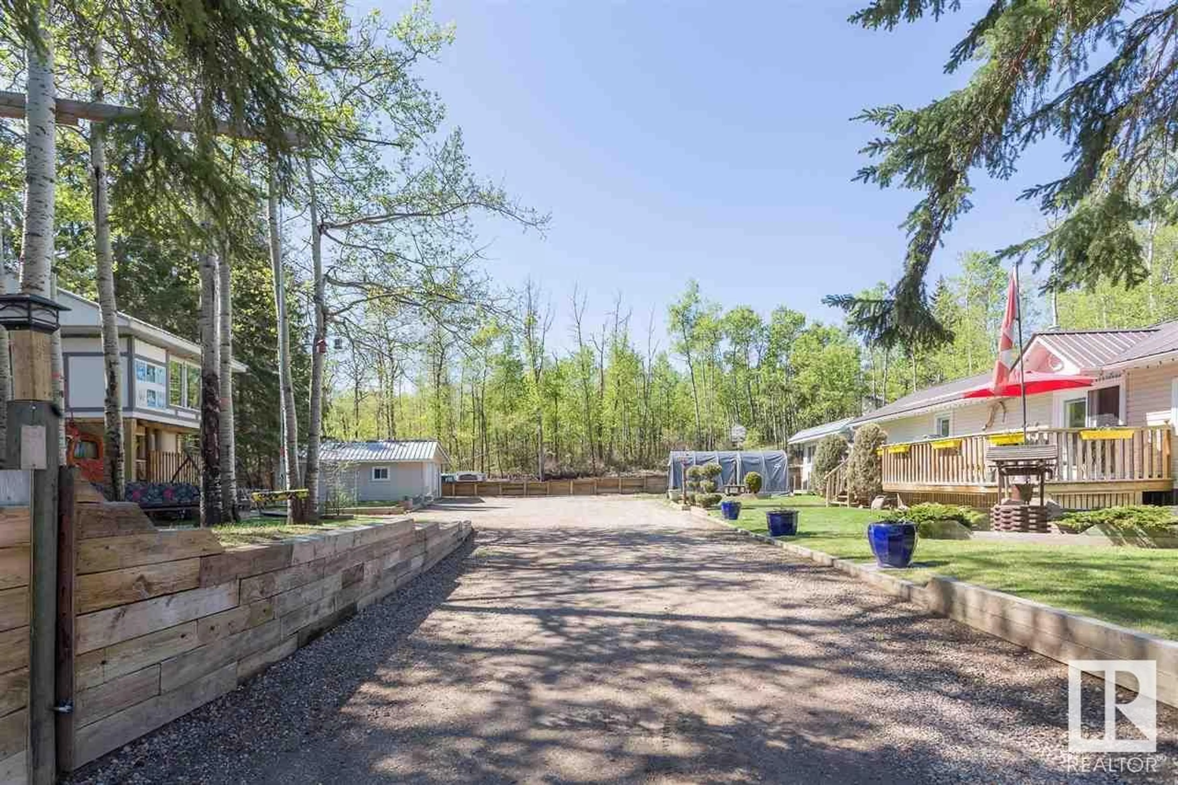 Patio, forest/trees view for 34 51263 RGE RD 204, Rural Strathcona County Alberta T8G1E9