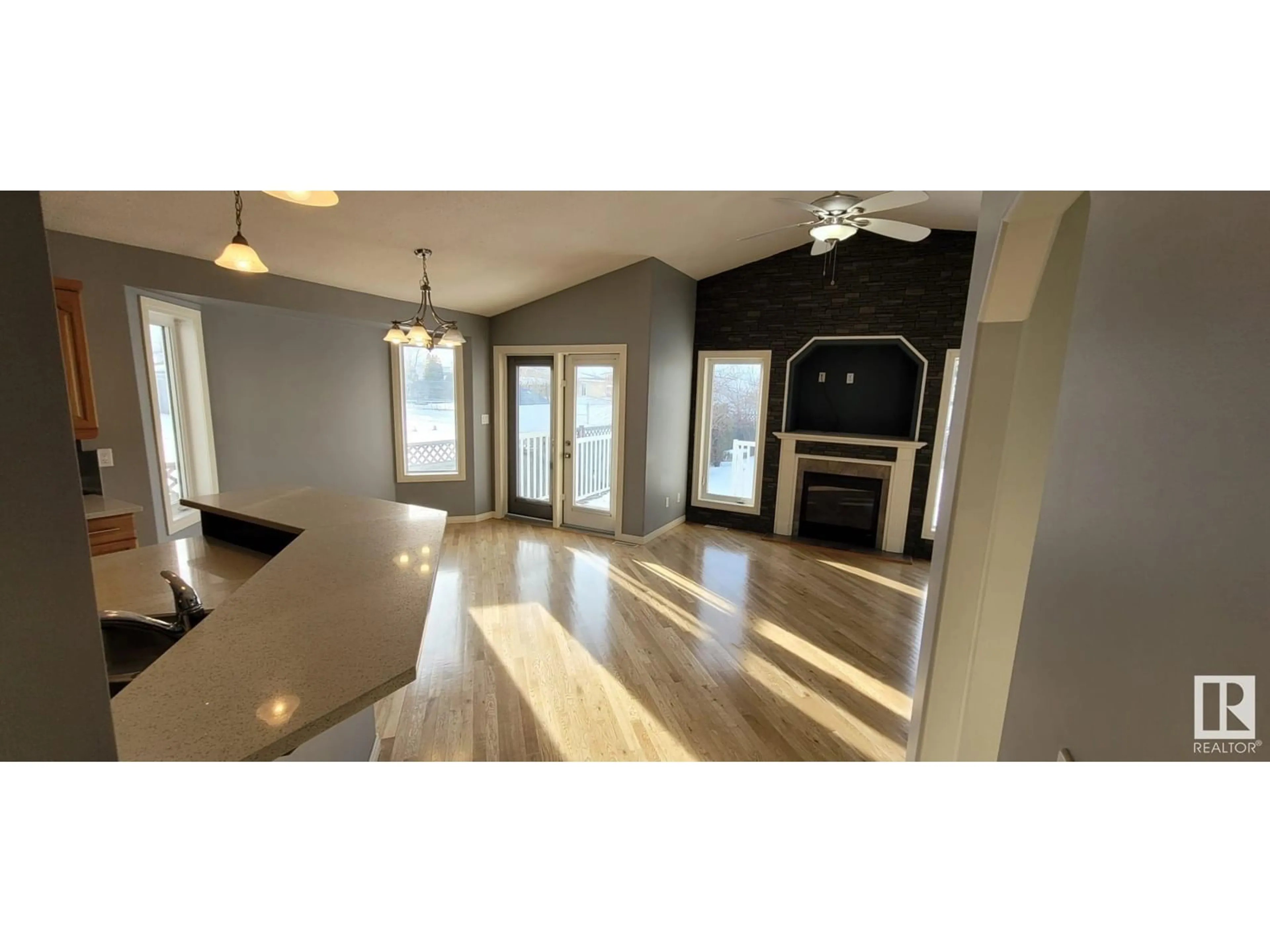 Unknown for 4720 47 ST, Clyde Alberta T0G0P0