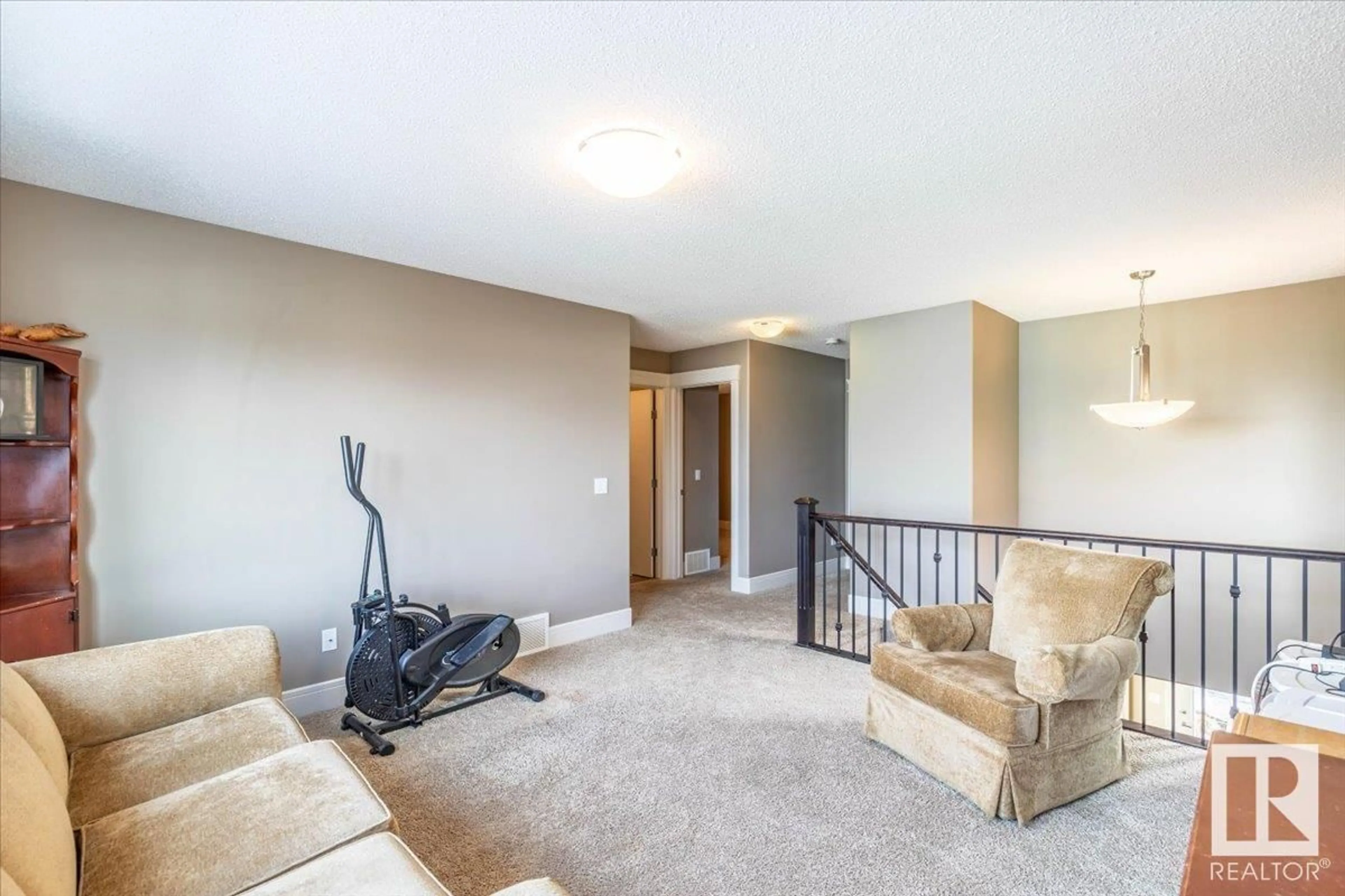 Living room with furniture, carpet floor for 1602 WESTERRA AV, Stony Plain Alberta T7Z0H2