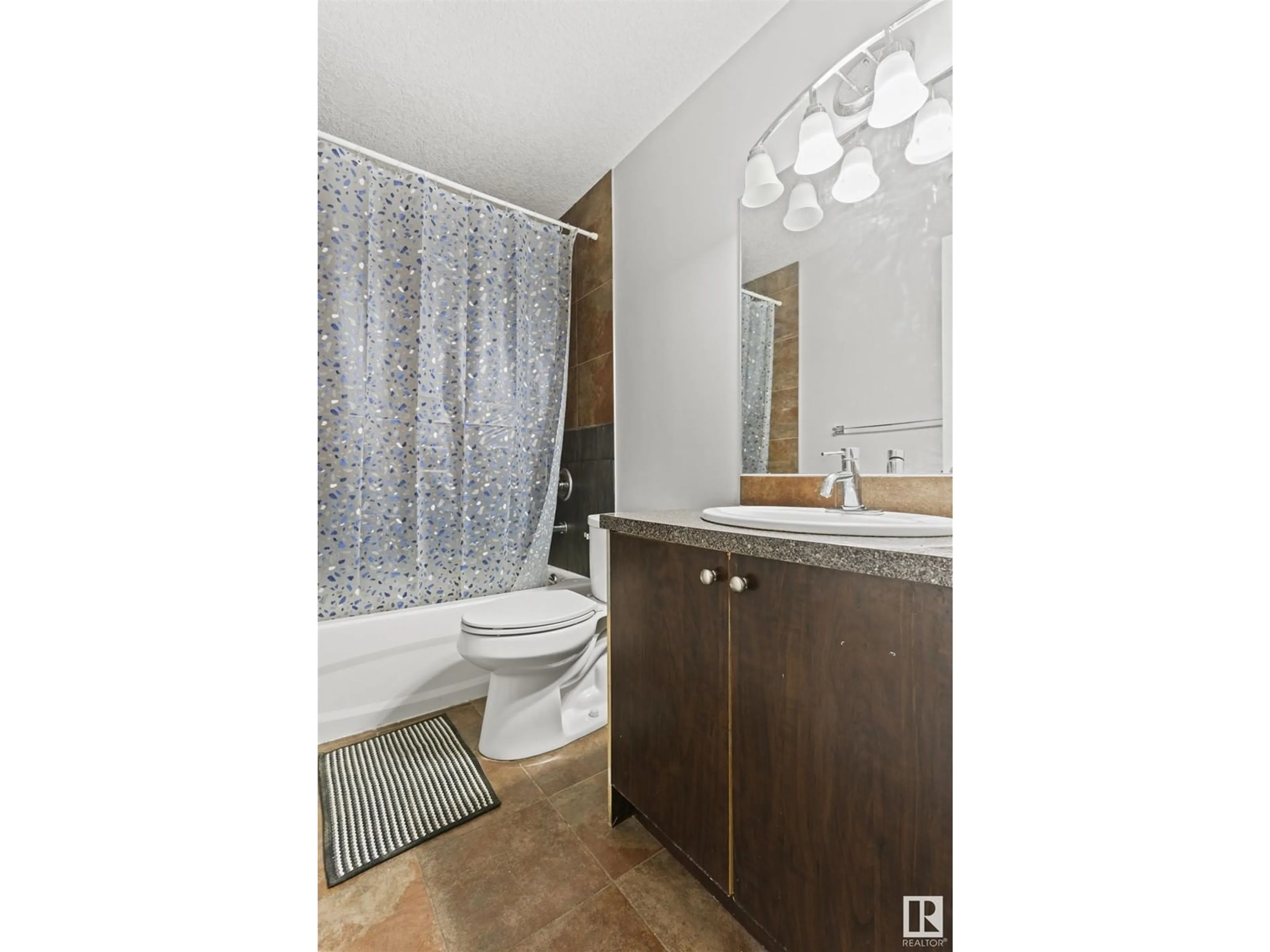 Standard bathroom, unknown for 16752 62 ST NW, Edmonton Alberta T5Y0Z7