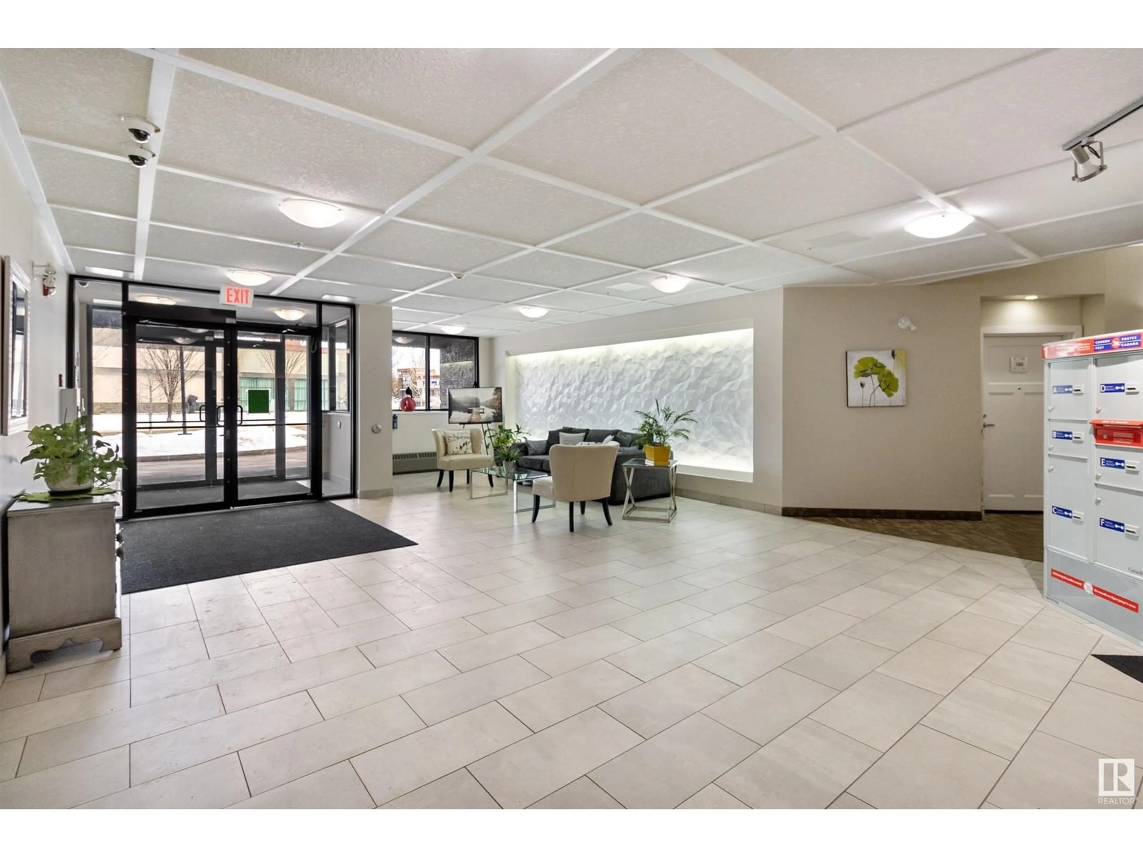 Indoor foyer for #207 279 WYE RD, Sherwood Park Alberta T8B0A7