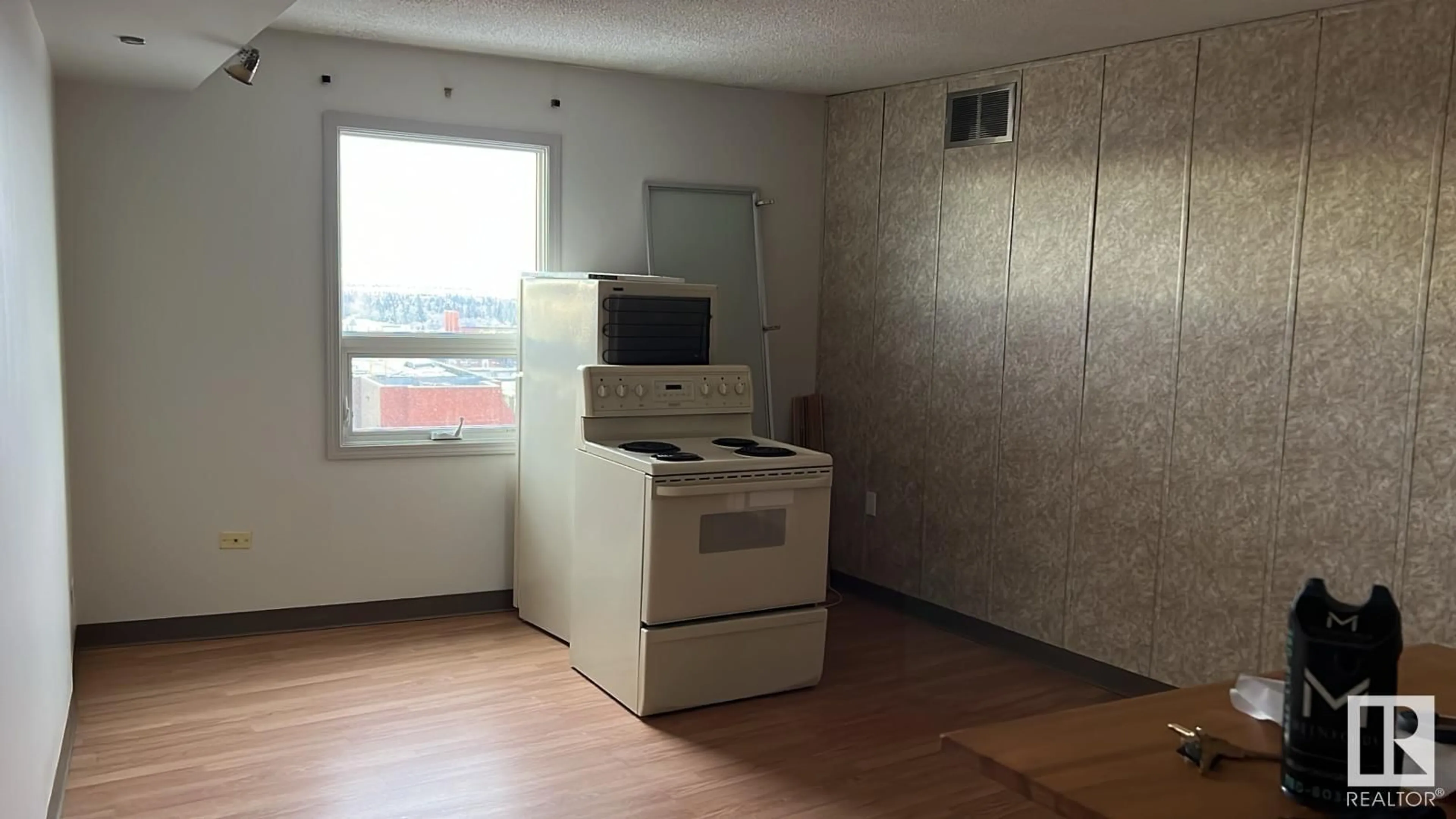 A pic of a room for #1605 10140 120 ST NW, Edmonton Alberta T5K1Z8