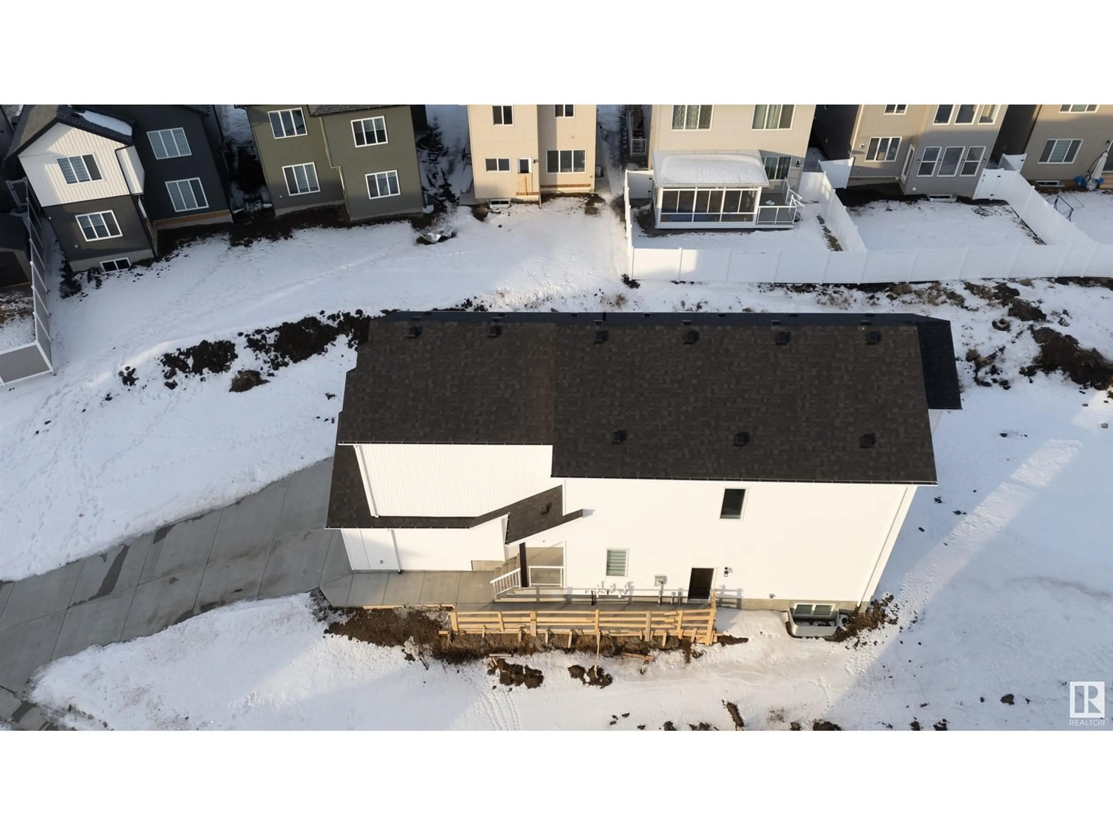 A pic from outside/outdoor area/front of a property/back of a property/a pic from drone, building for 17039 47 ST NW, Edmonton Alberta T5Y3A6