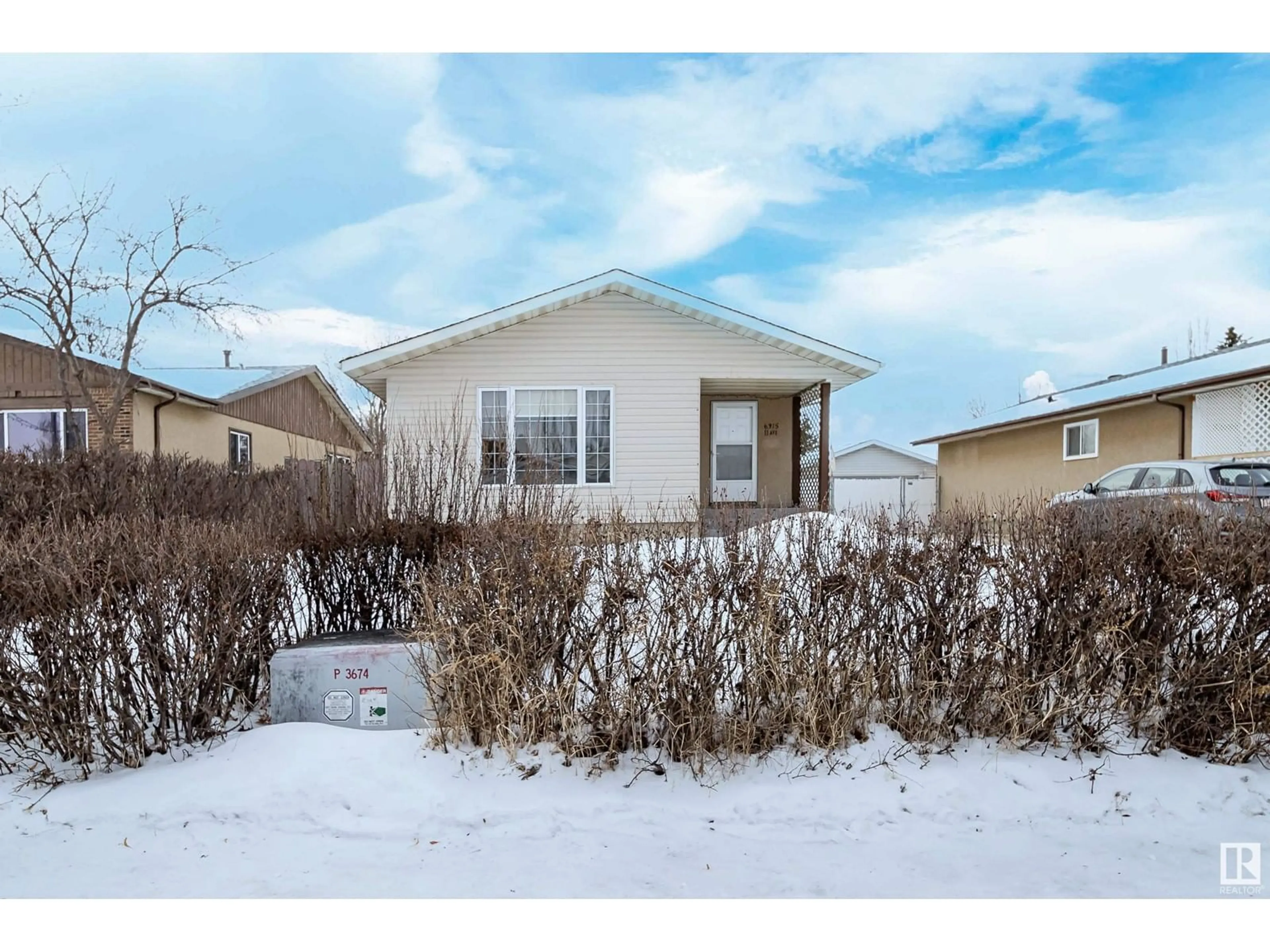 Shed for 6315 11 AV NW, Edmonton Alberta T6L3A8