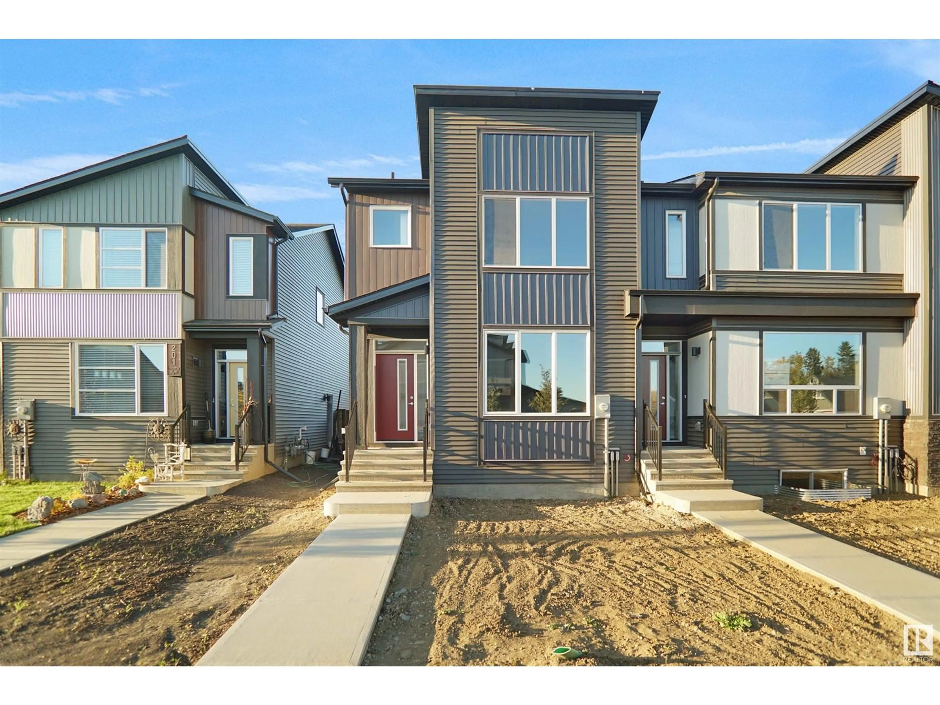 Home with vinyl exterior material, street for 193 REDWING WD, St. Albert Alberta T8N7X3